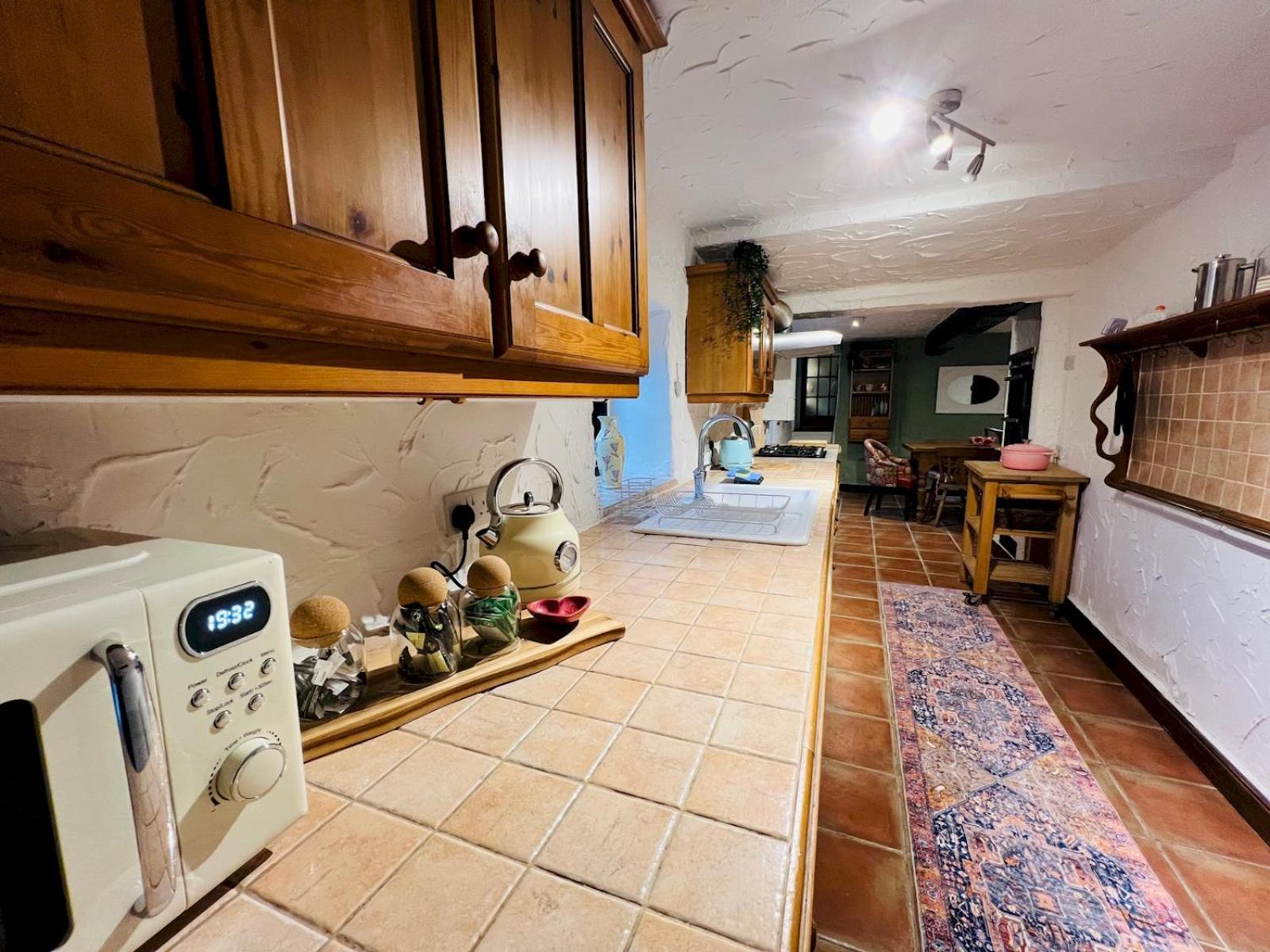 Dene Cottage - Perfect for 8 & Pets in Youlgreave