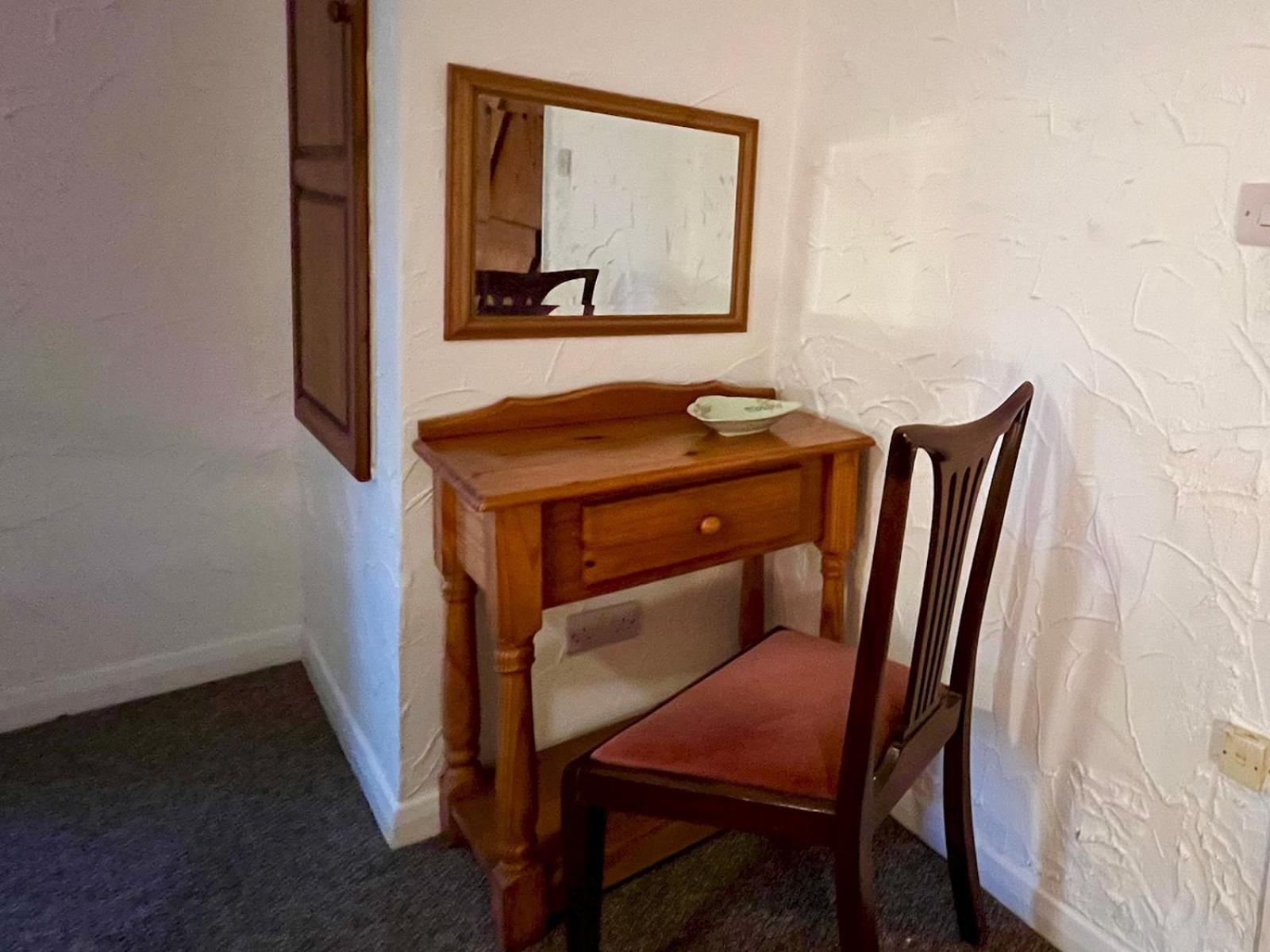 Dene Cottage - Perfect for 8 & Pets in Youlgreave