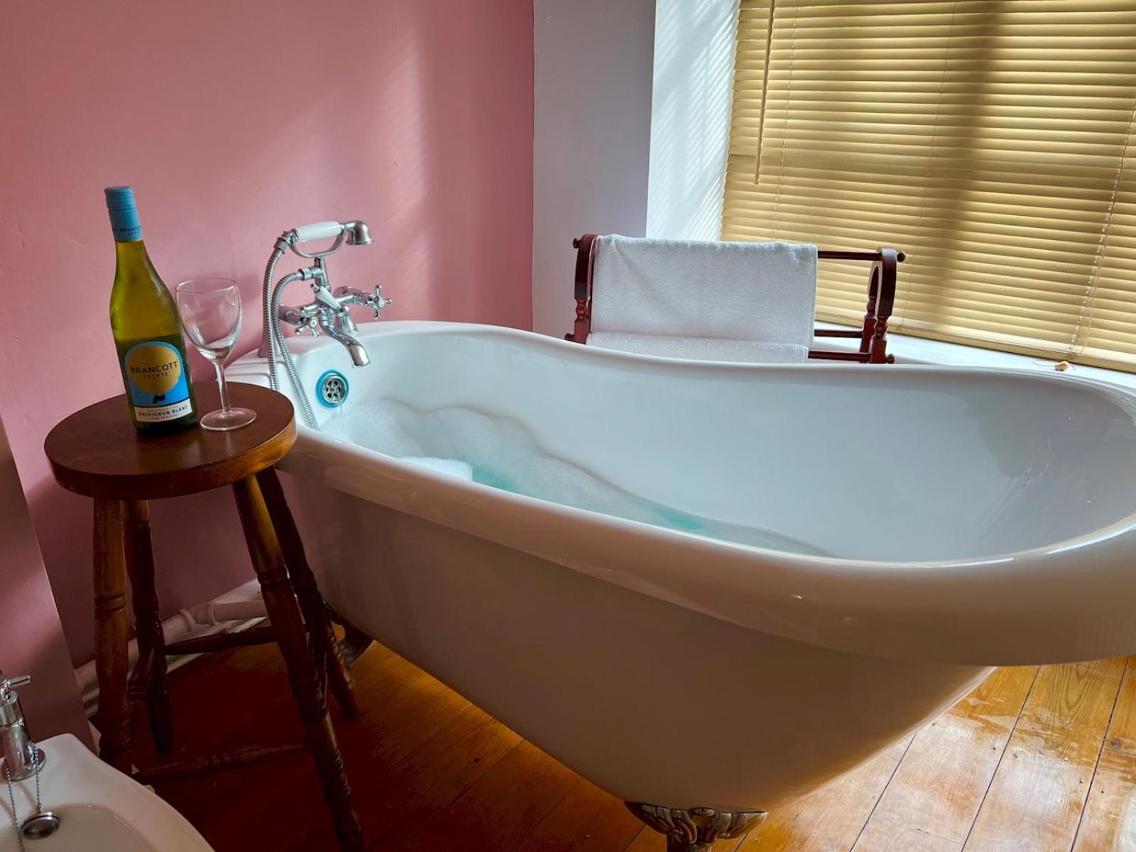 Dene Cottage - Perfect for 8 & Pets in Youlgreave