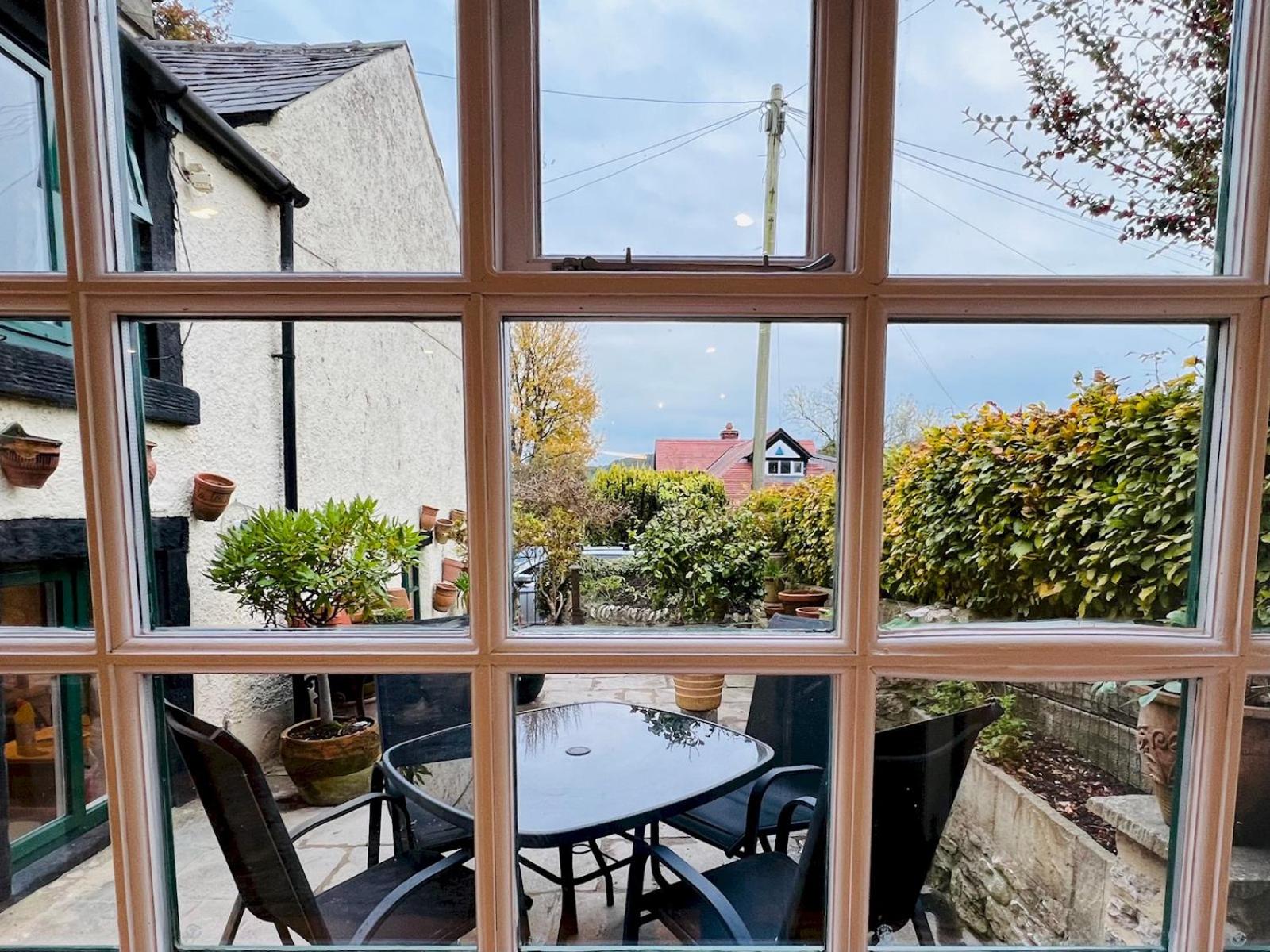 Dene Cottage - Perfect for 8 & Pets in Youlgreave