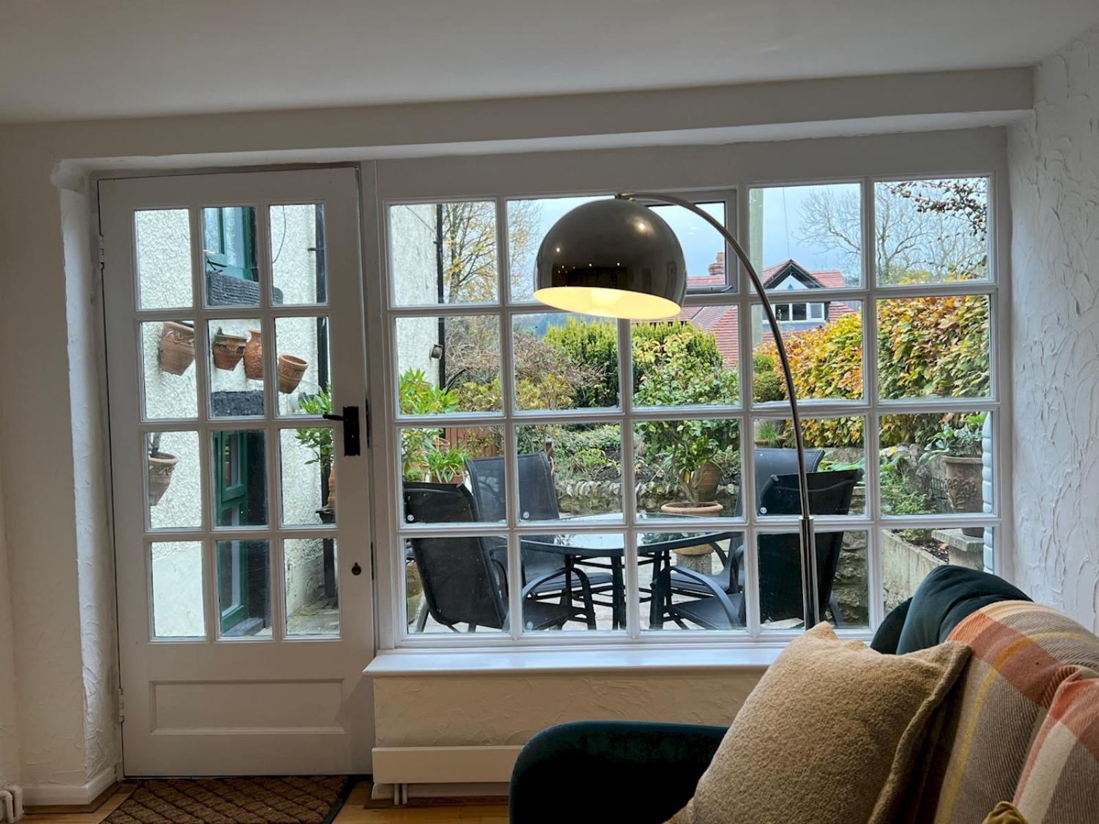 Dene Cottage - Perfect for 8 & Pets in Youlgreave