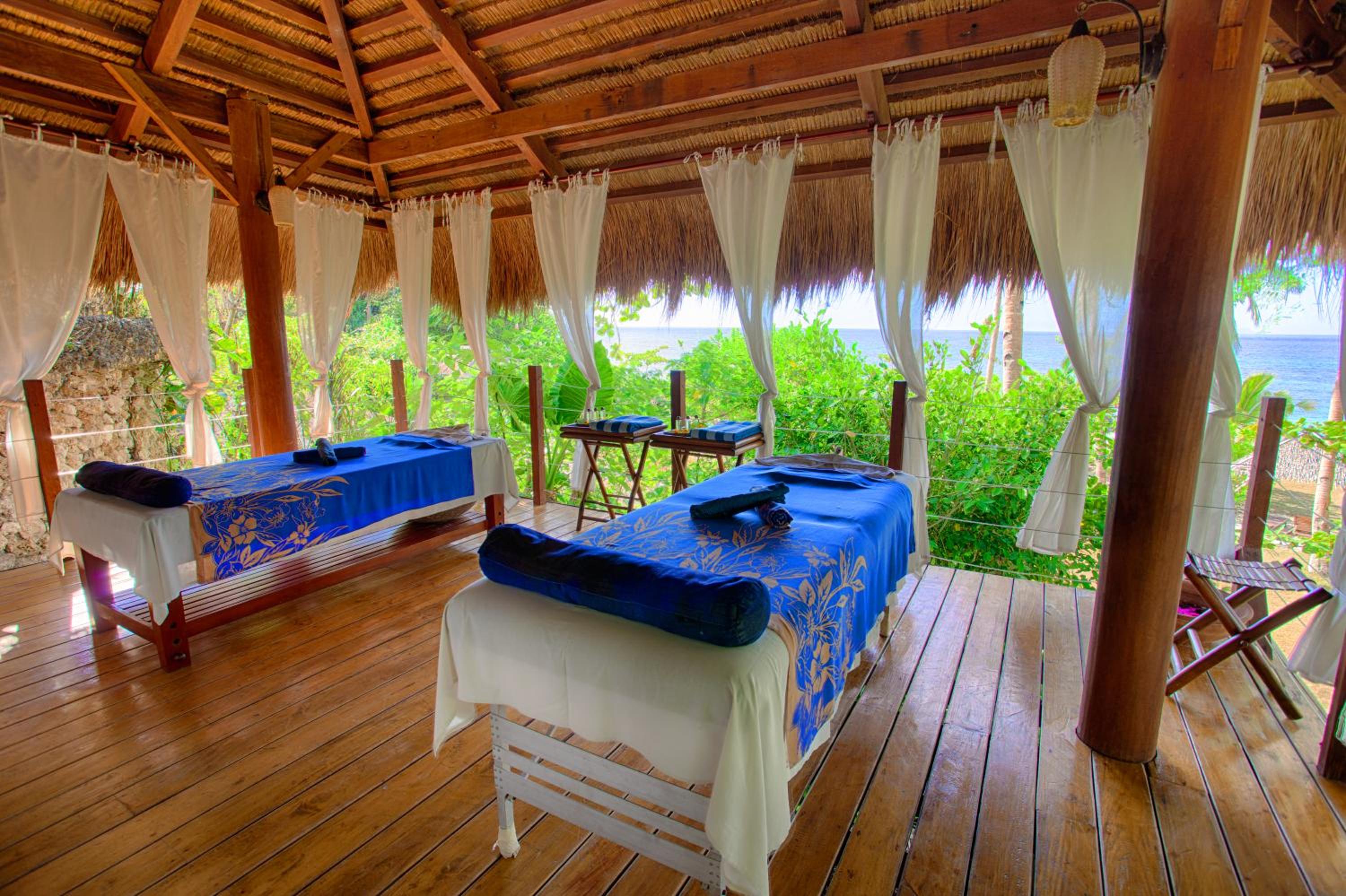 Amun Ini Beach Resort & Spa