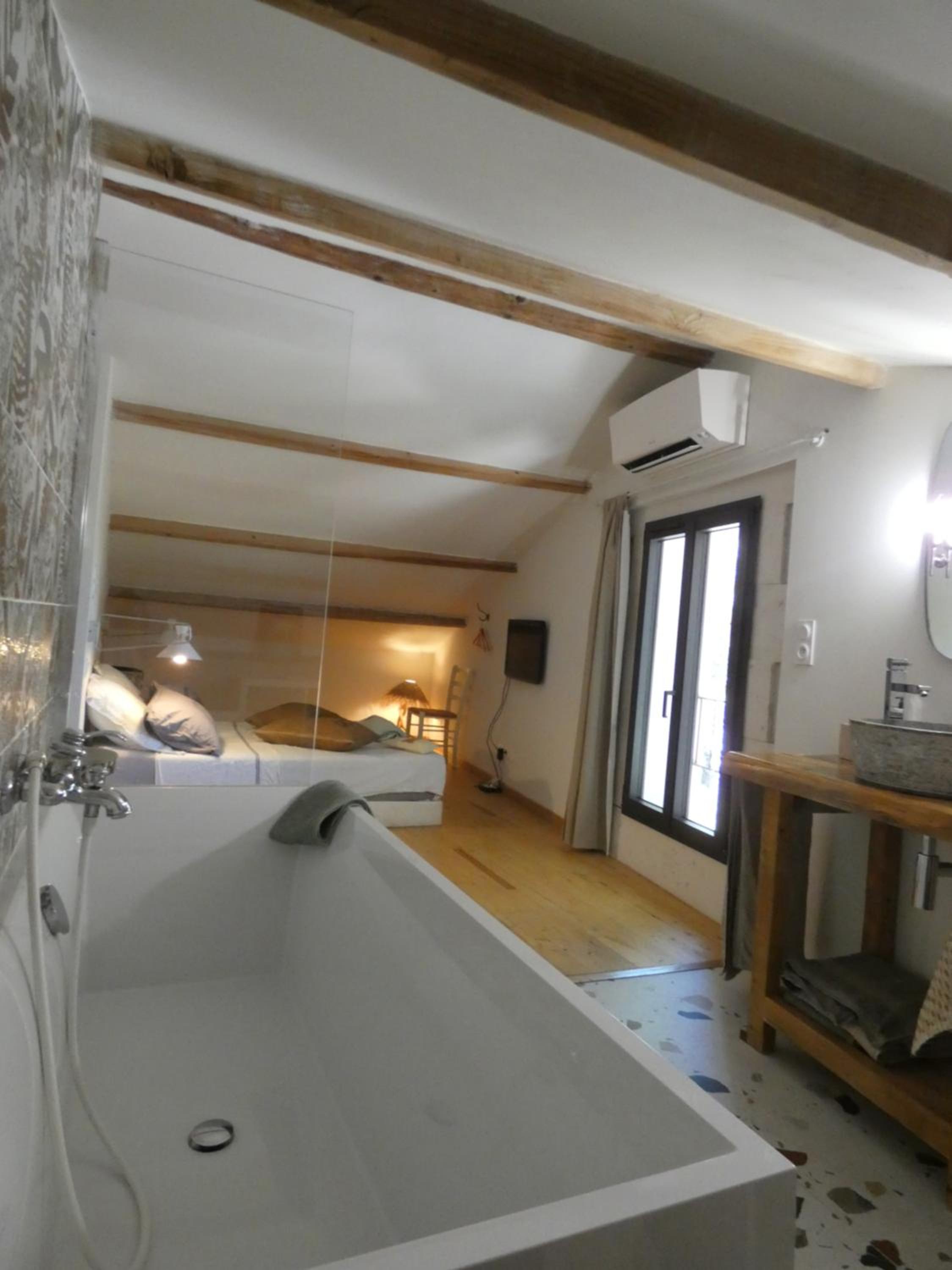 Chambre d'hôtes dans une ancienne bergerie - La Bergerie du Monde, photo 23