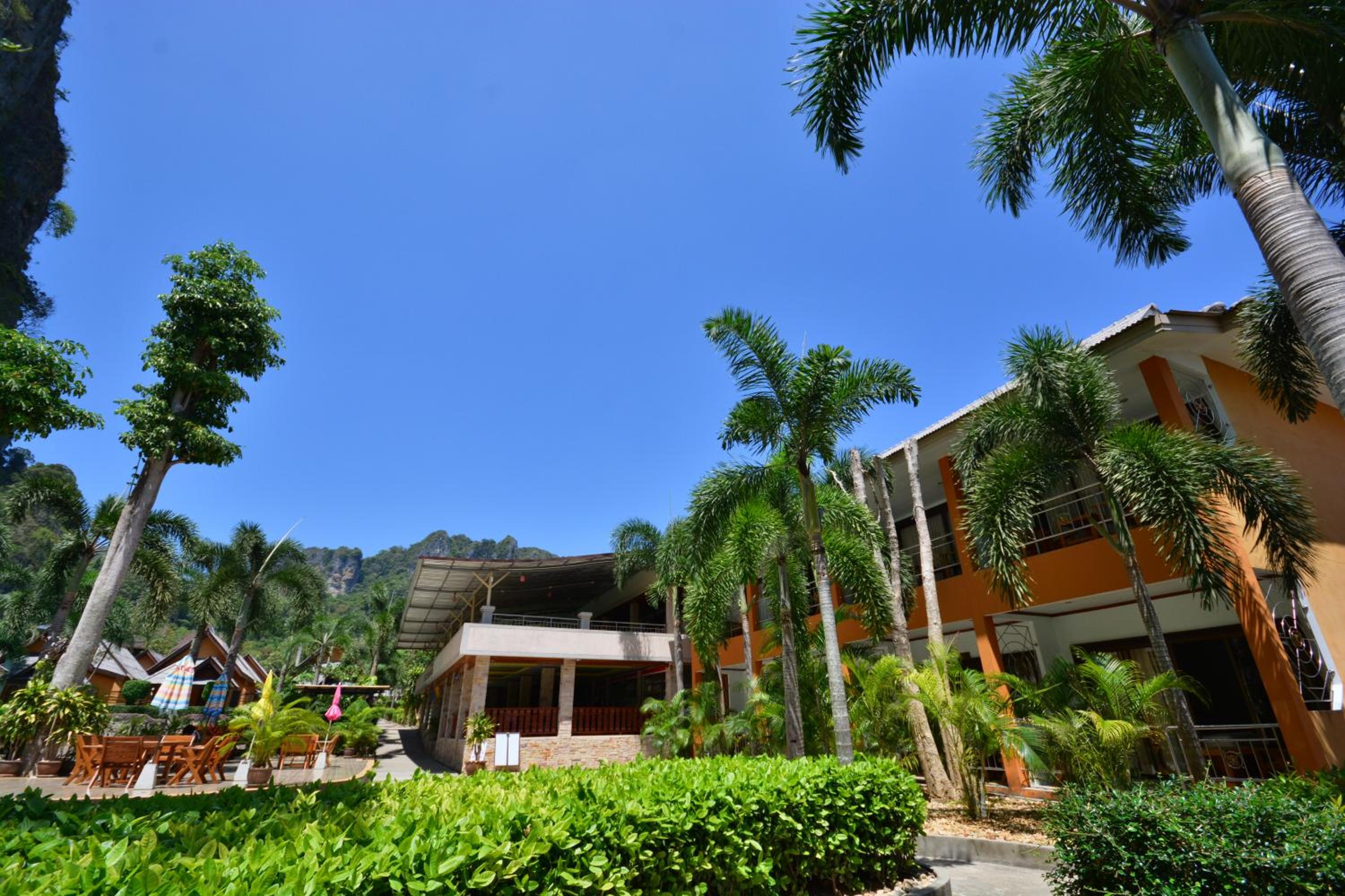 Diamond Cave Resort