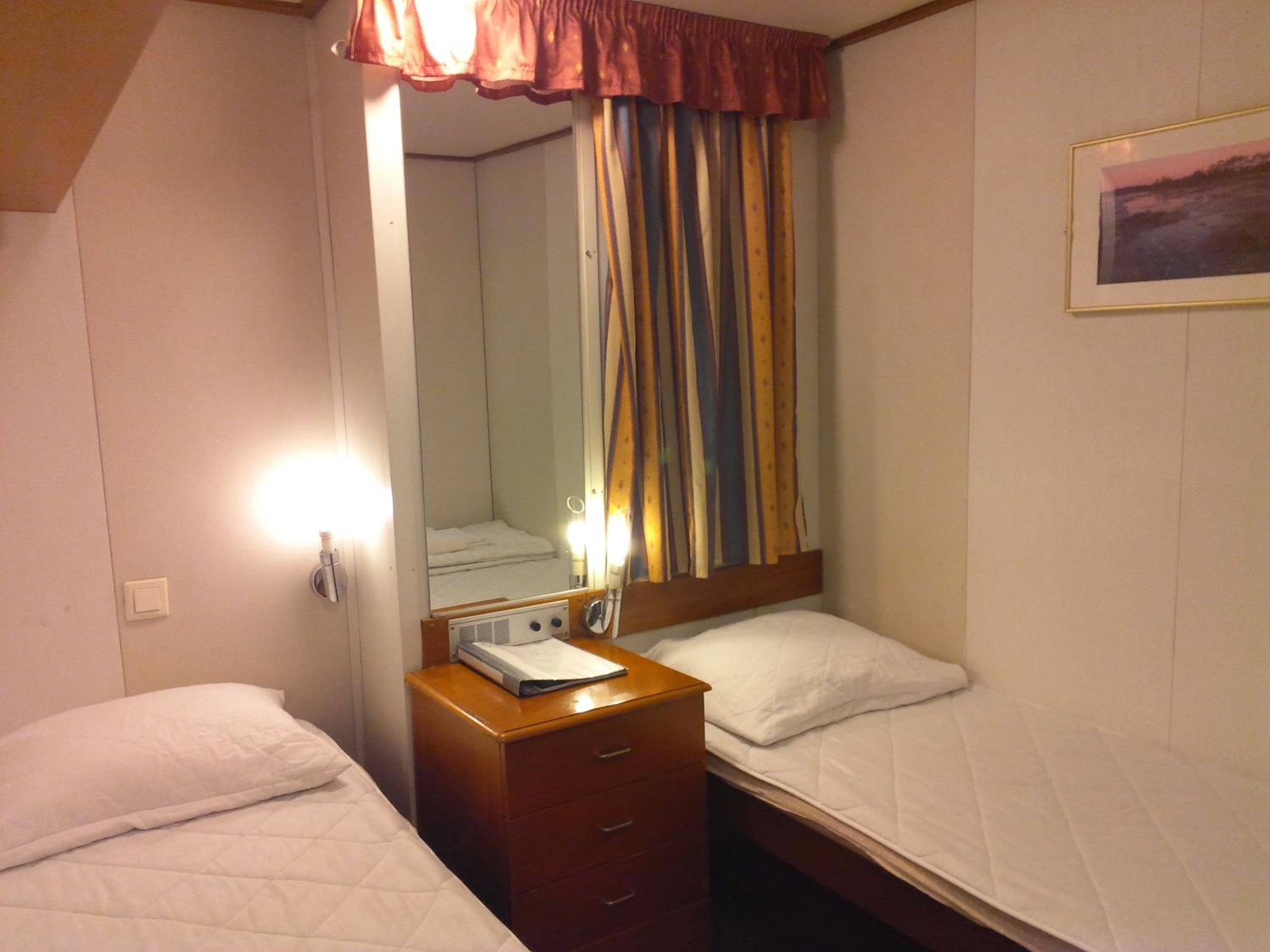 Laivahostel S/S Bore