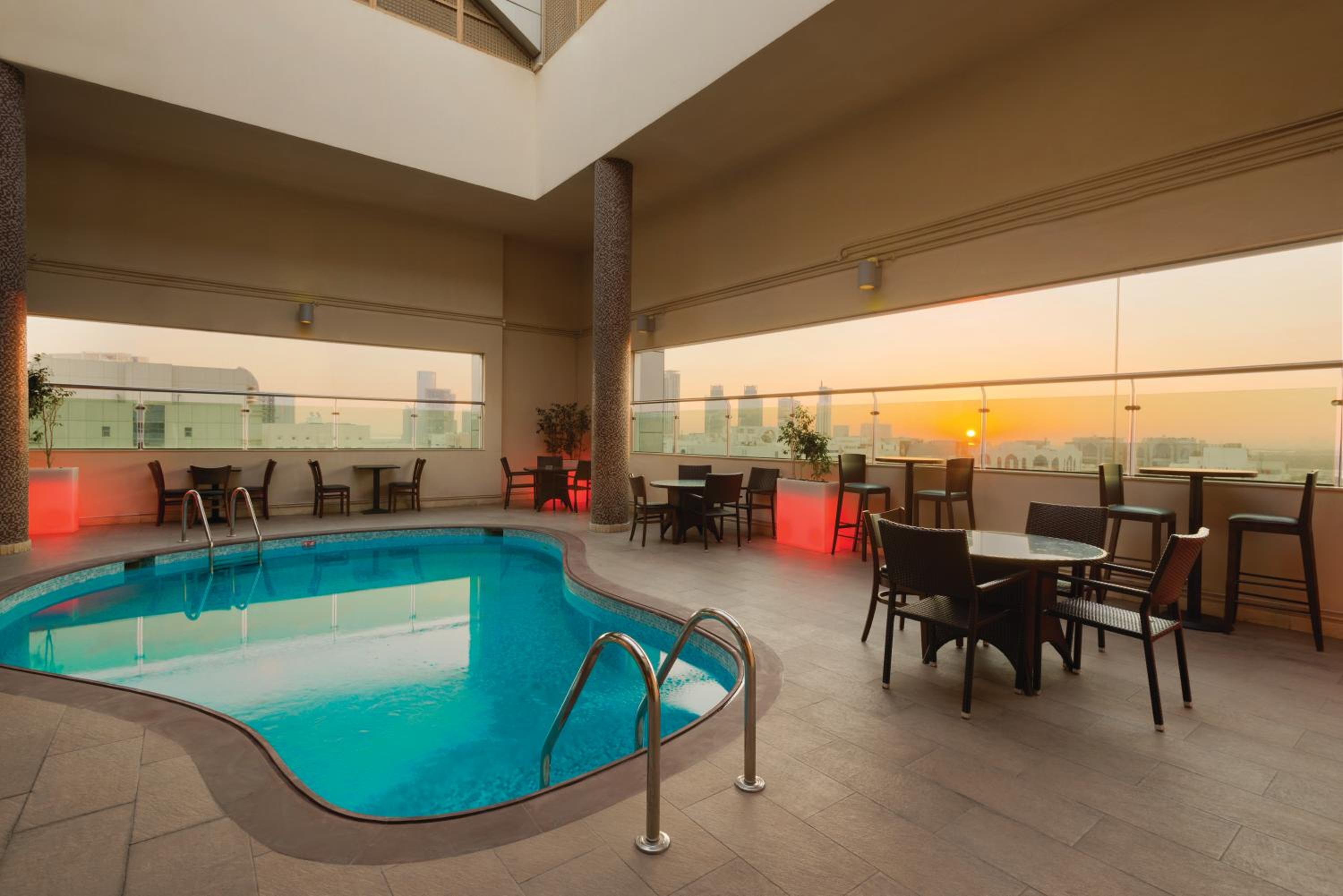 Cozy 3BR Escape Poolside Grill & Chill Spot
