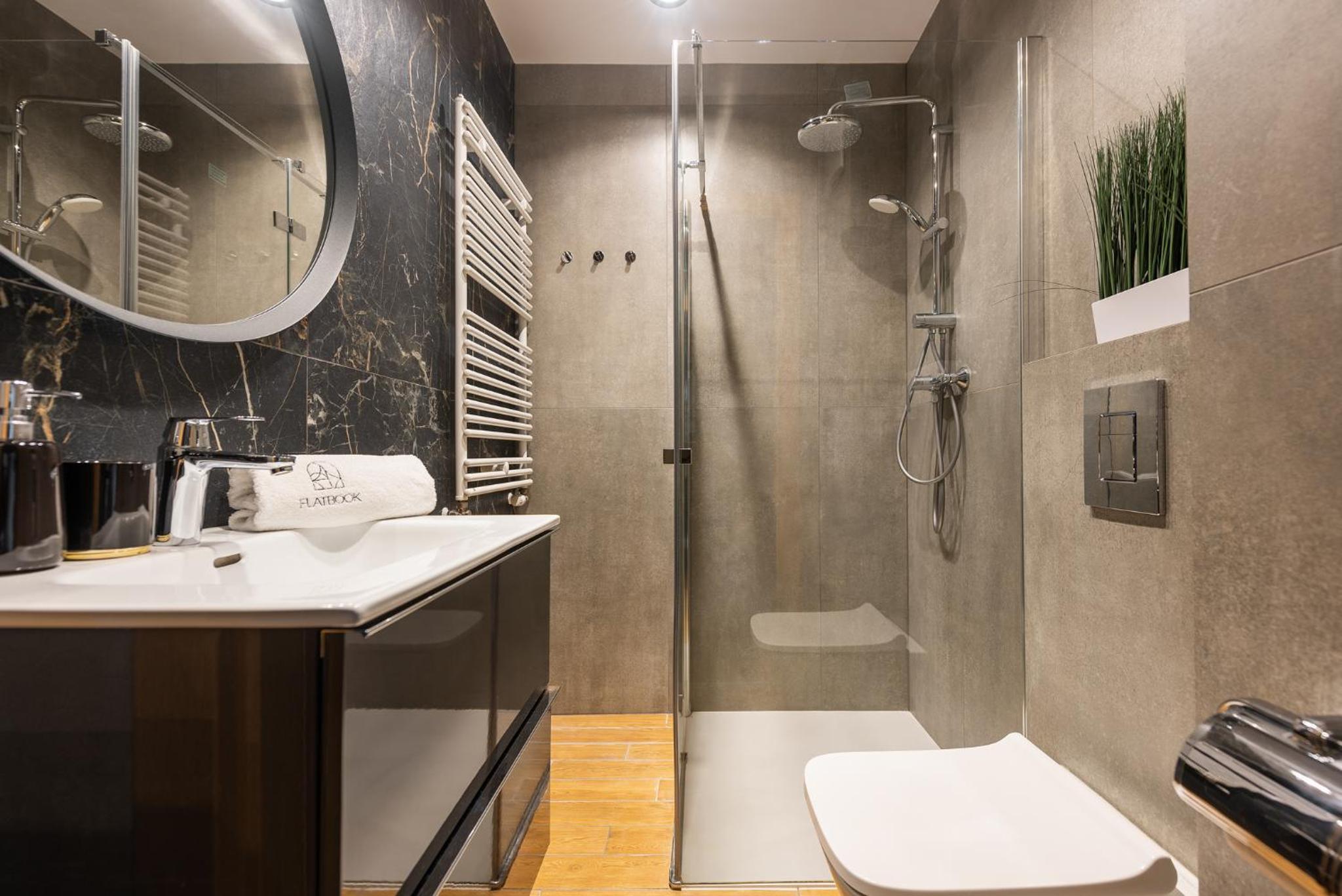 Flatbook - City Center Apartment Bank Polsk