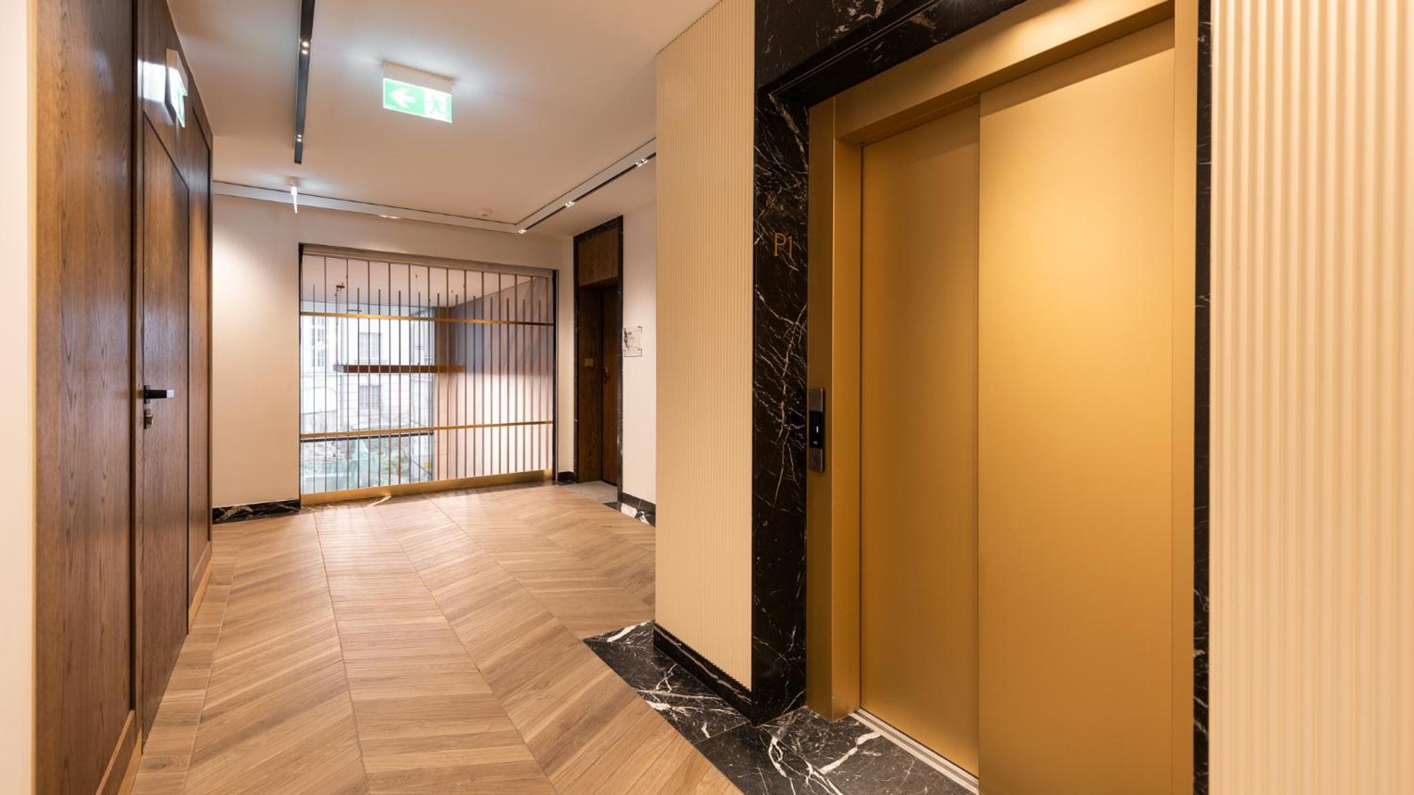 Flatbook - City Center Apartment Bank Polsk