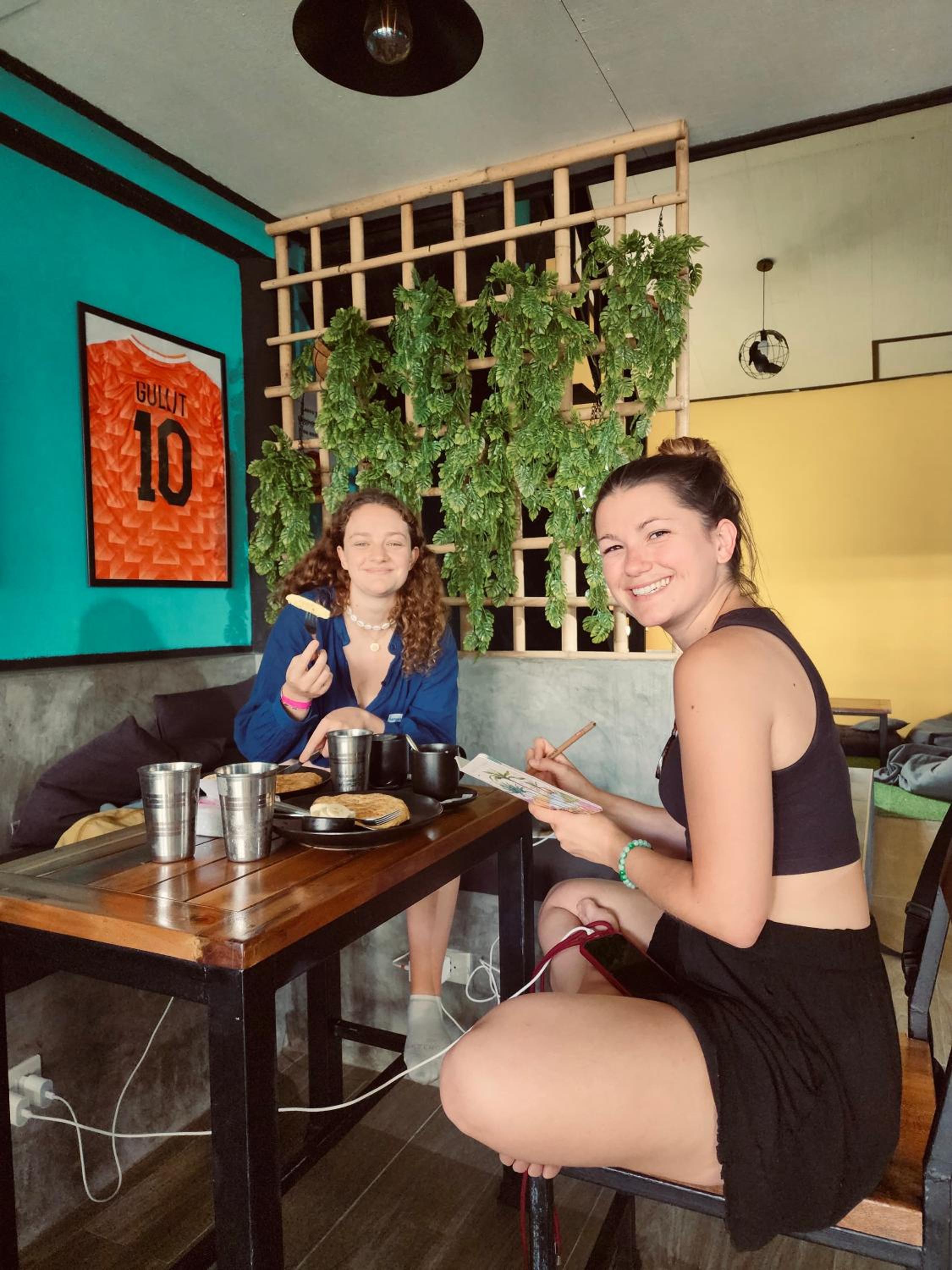 The 10 Club Hostel