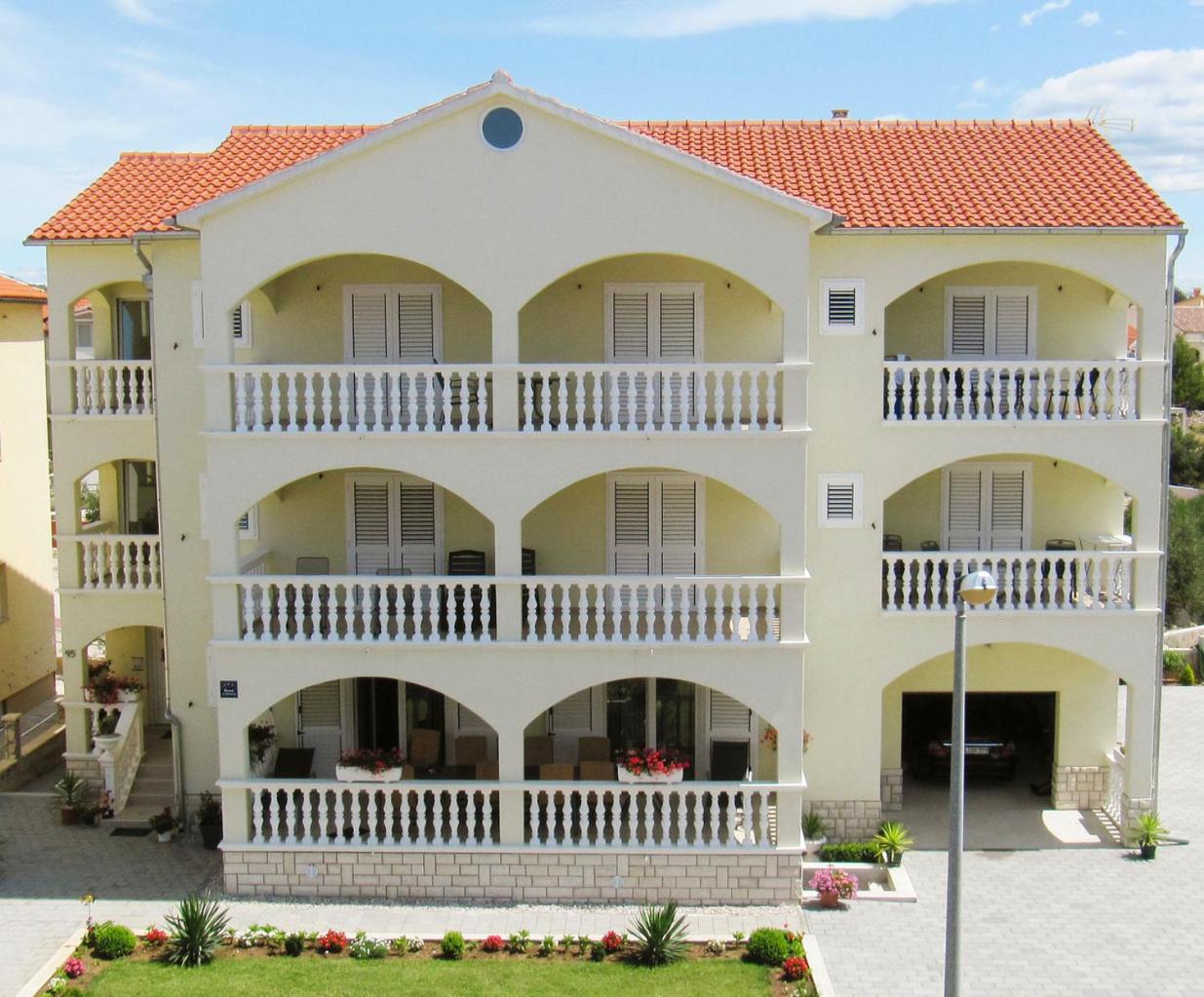 Apartment Klaudio