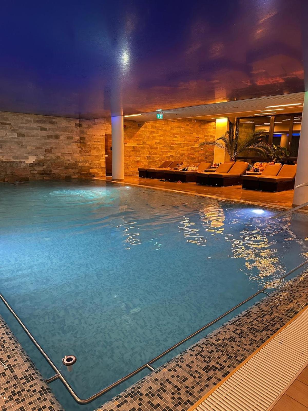 Fabulous Views Silver Mountain 3 Rooms Apartment