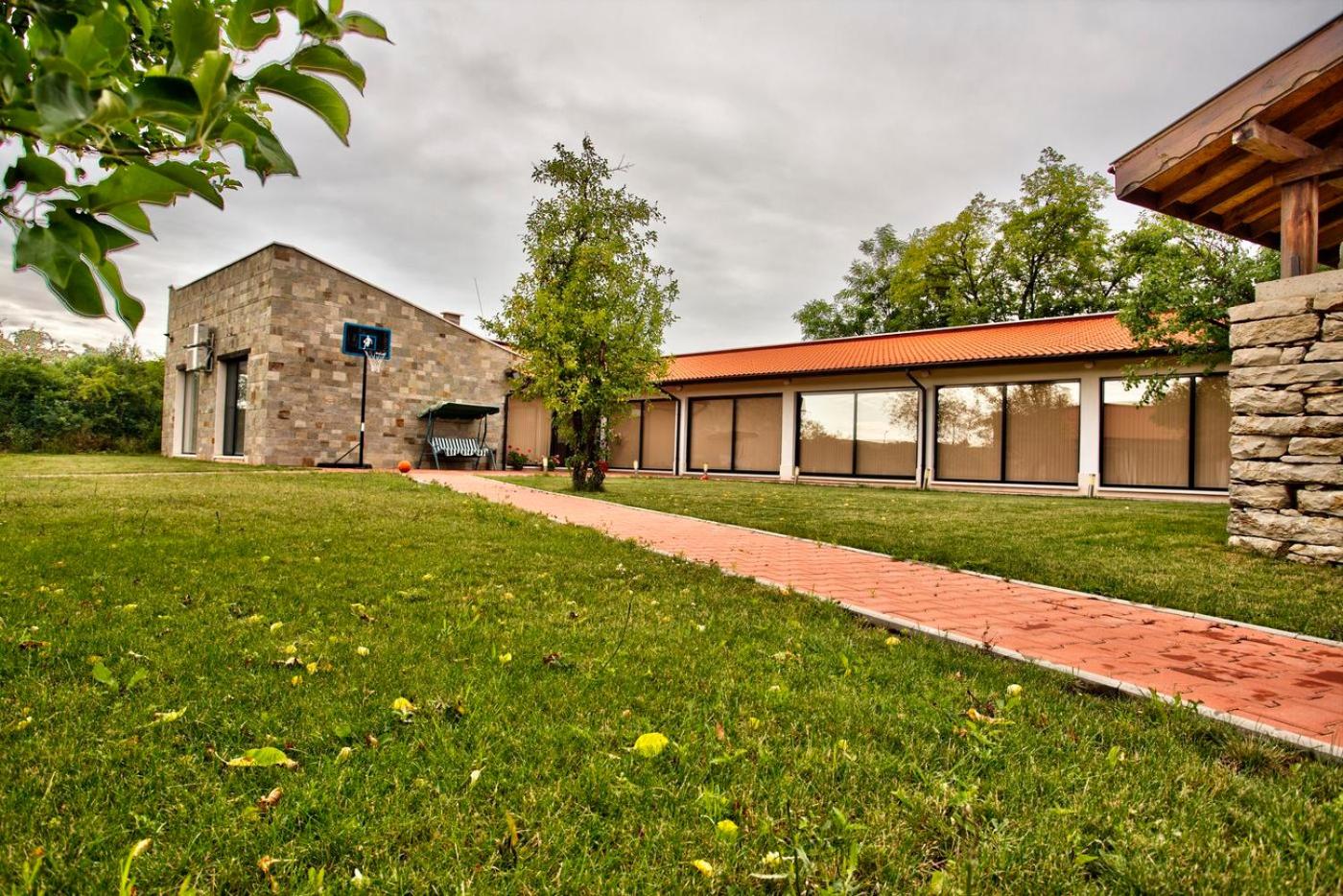 Holiday Homes Chudna