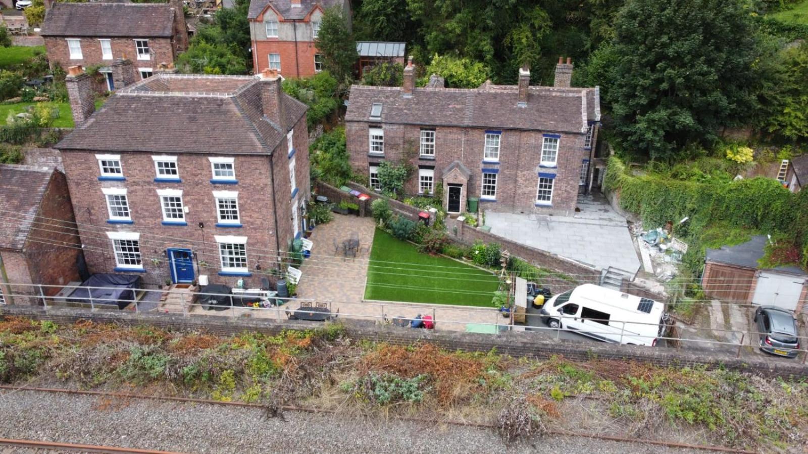 Viaduct Guest House