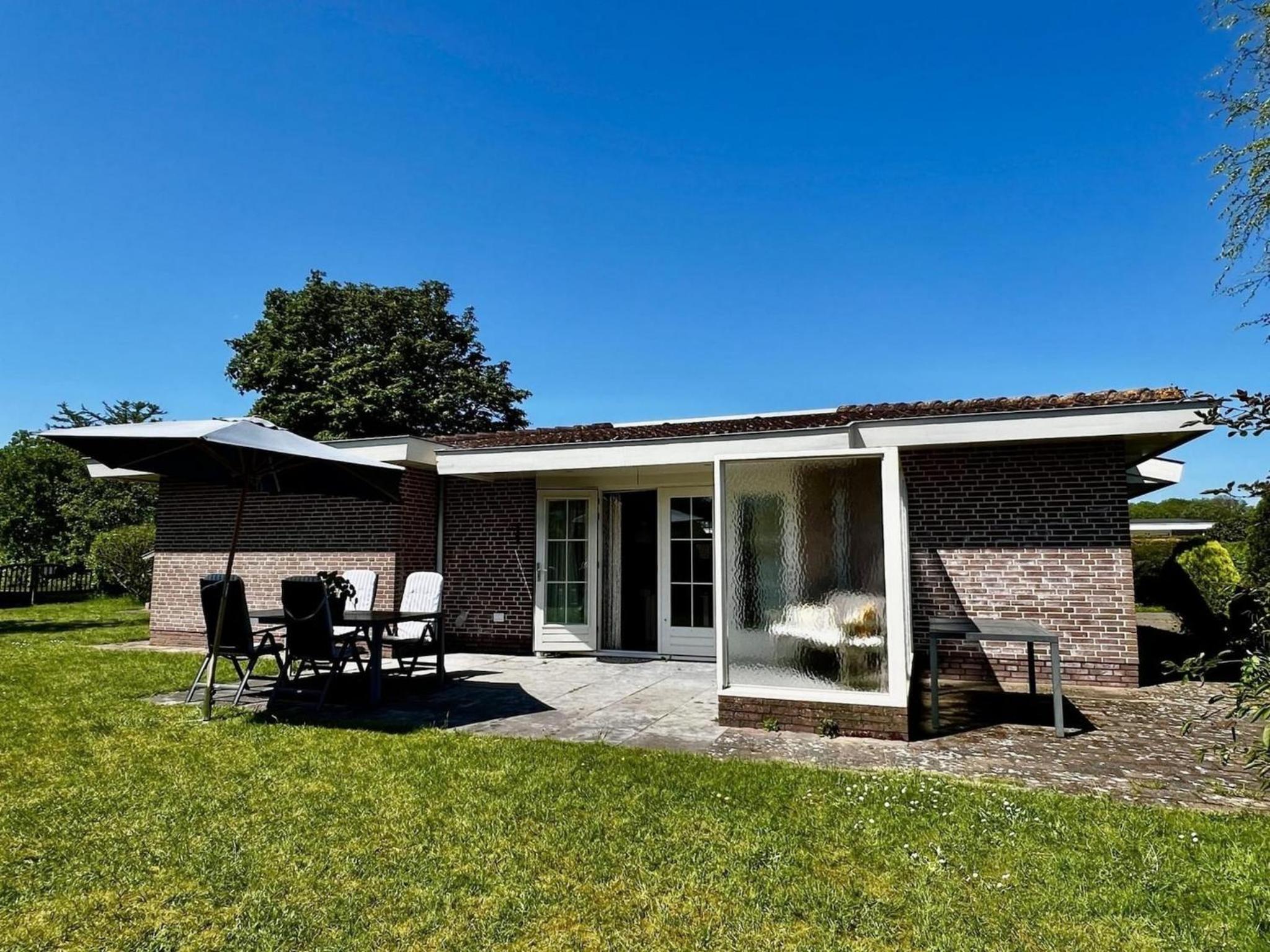 Holiday bungalow in Sint Maartenszee