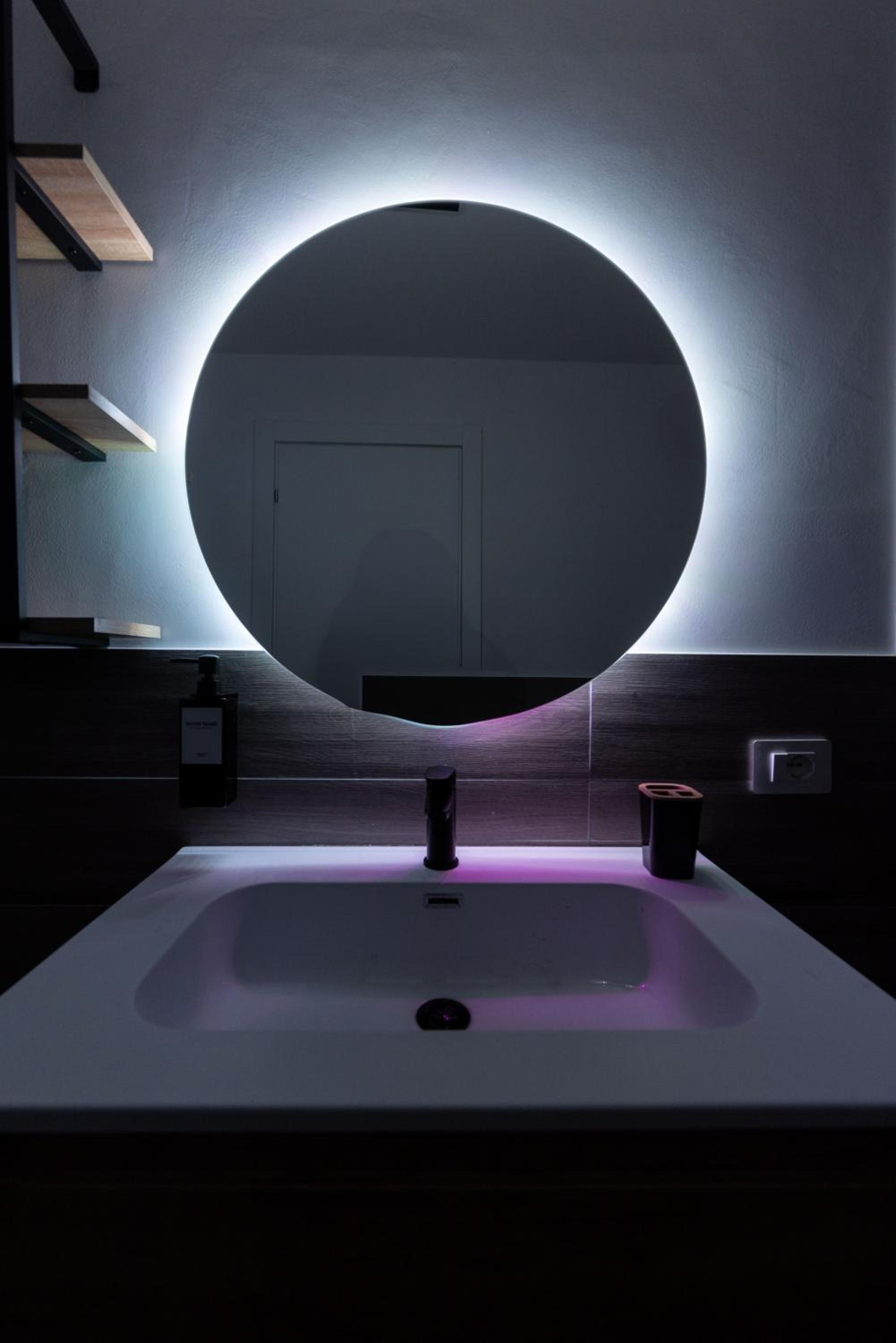 Urban Chic Luxury Suite Apartments