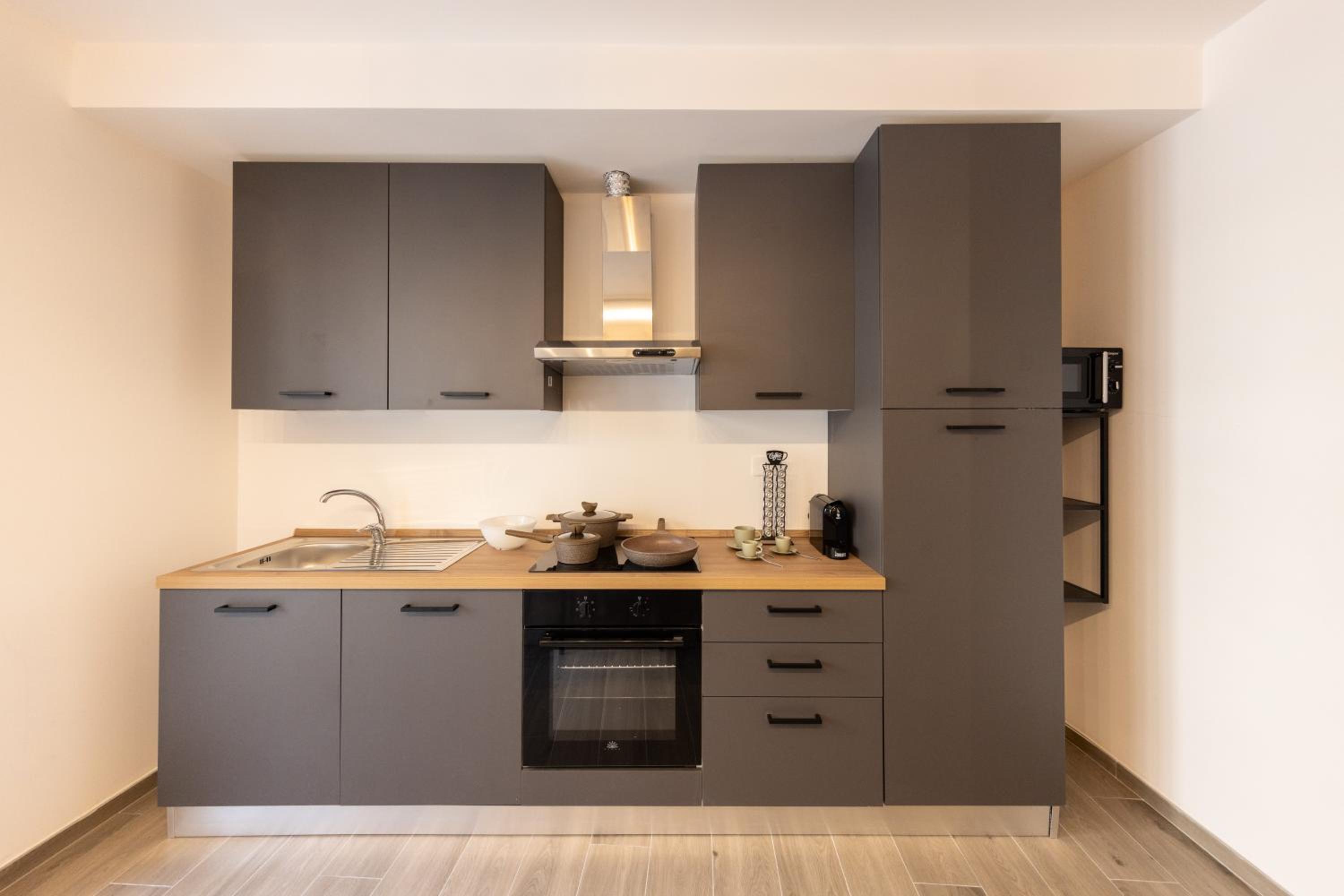Urban Chic Luxury Suite Apartments