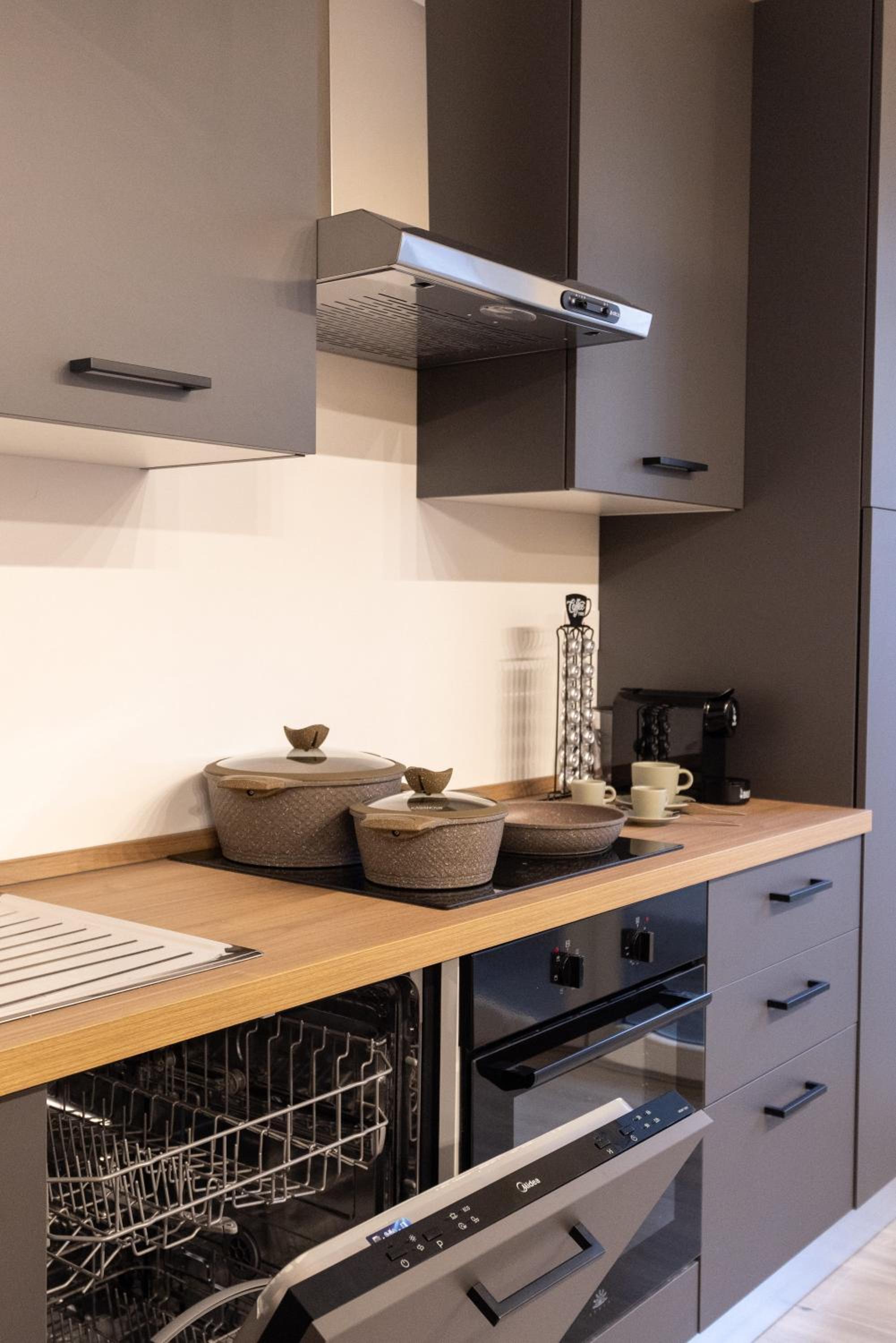 Urban Chic Luxury Suite Apartments