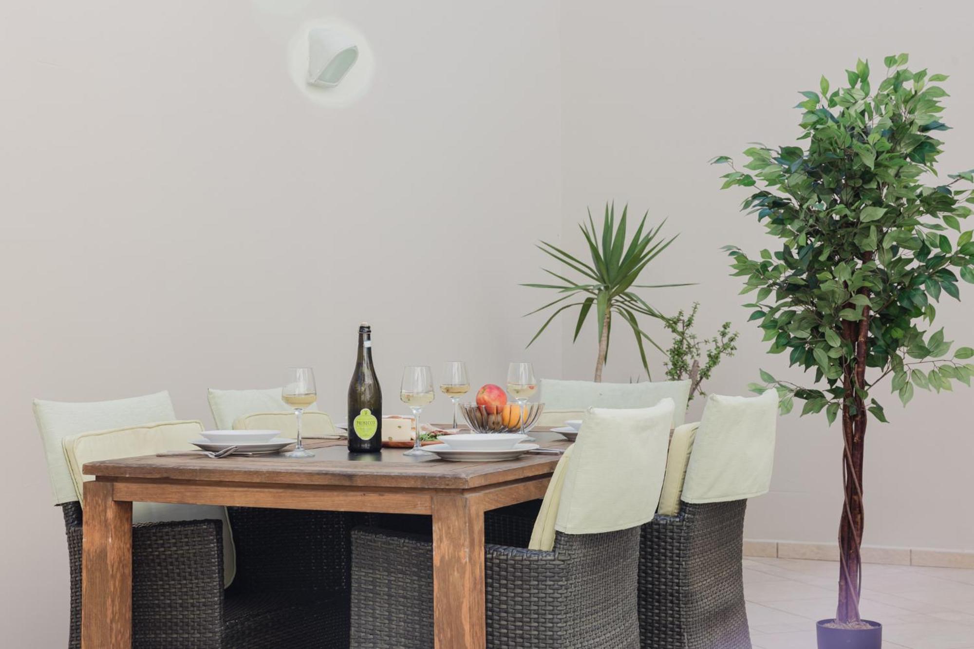 Palm Springs Villa Mellieha by Homely