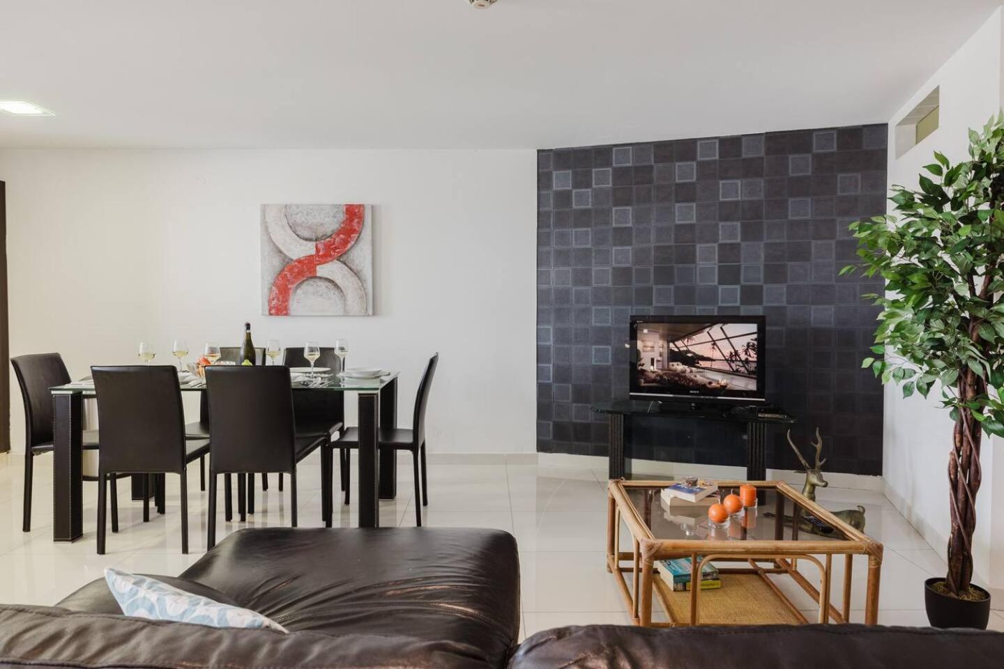 Palm Springs Villa Mellieha by Homely