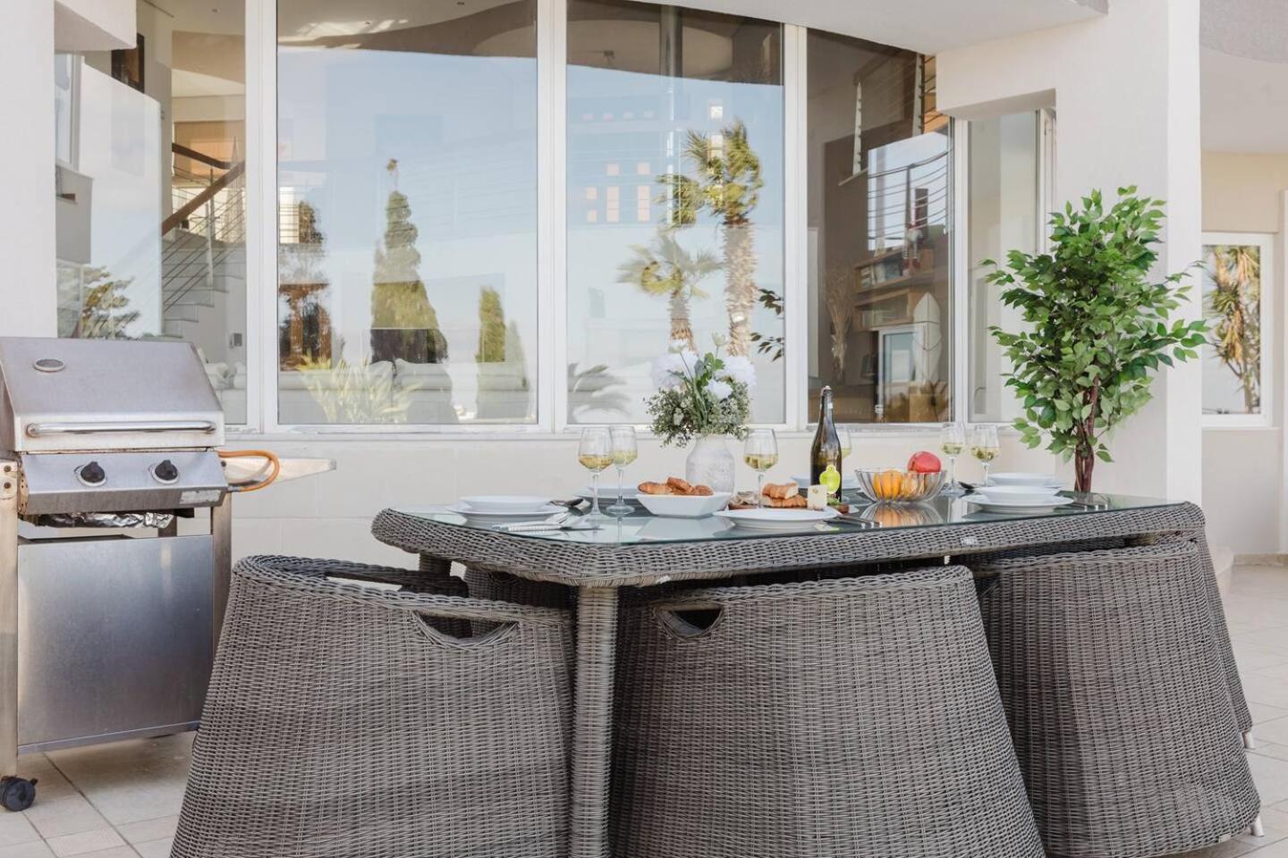Palm Springs Villa Mellieha by Homely