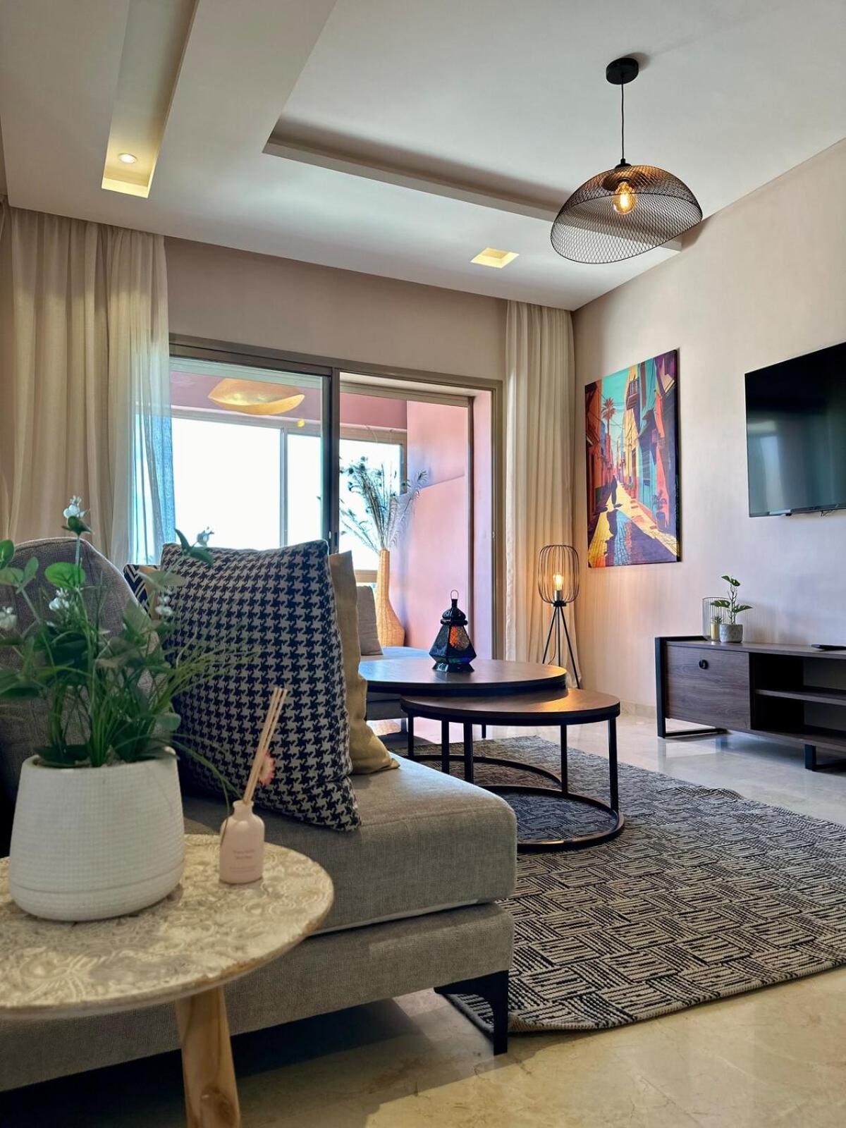 Exceptional Golf View Apartment, Prestigia