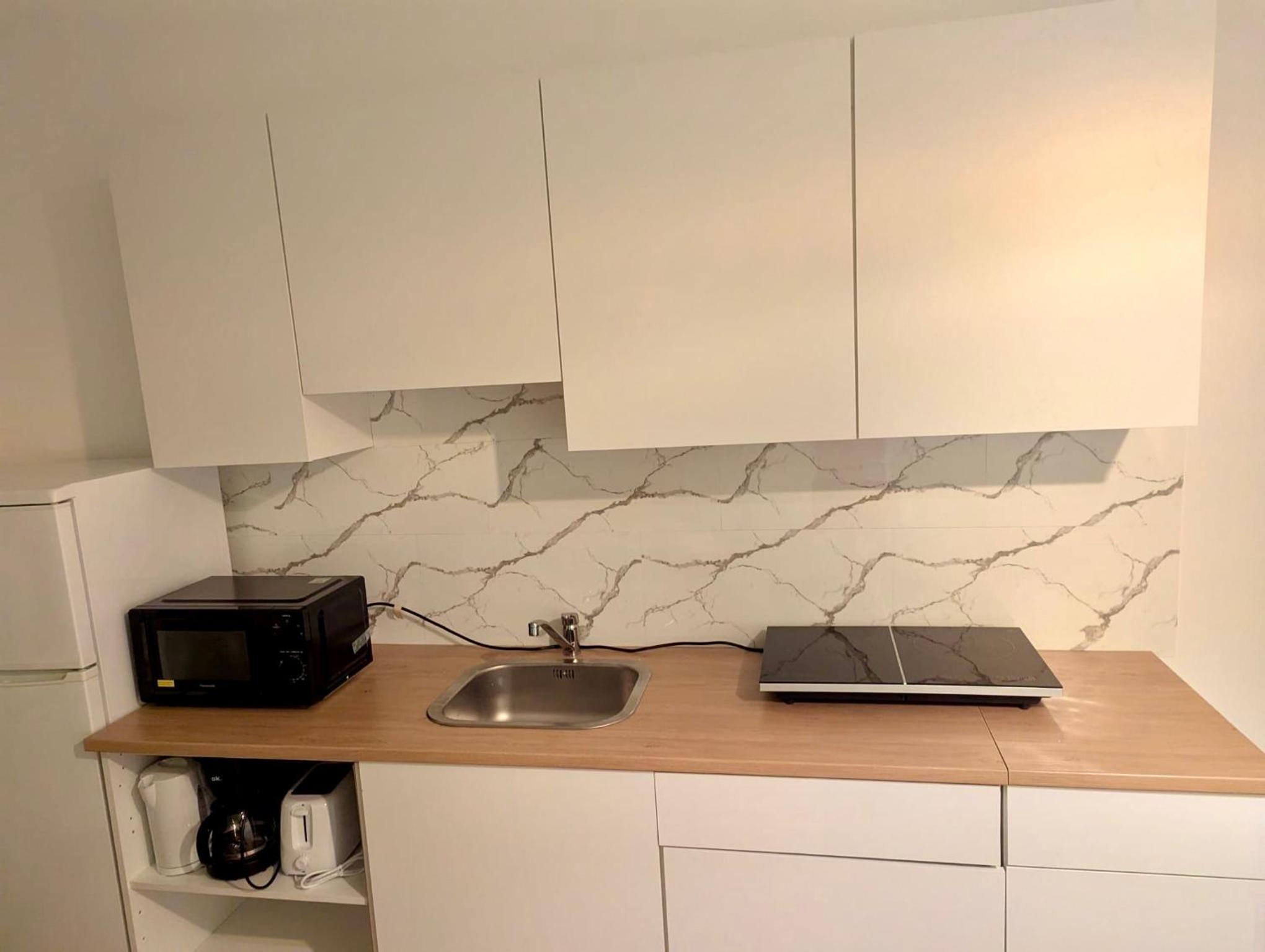 Großzügiges Apartment mit PKW-Stellplatz, Monteursunterkunft