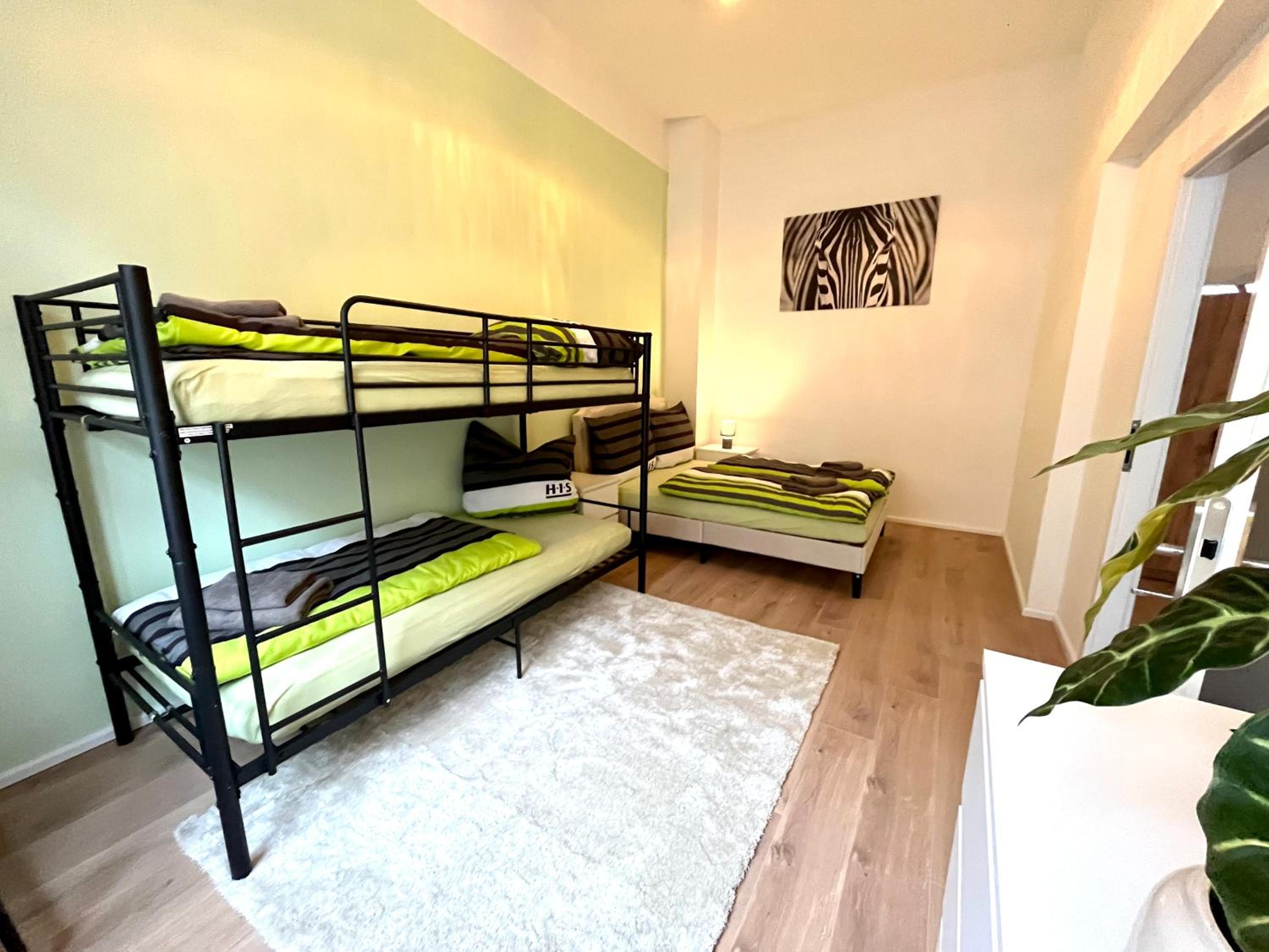 Großzügiges Apartment mit PKW-Stellplatz, Monteursunterkunft