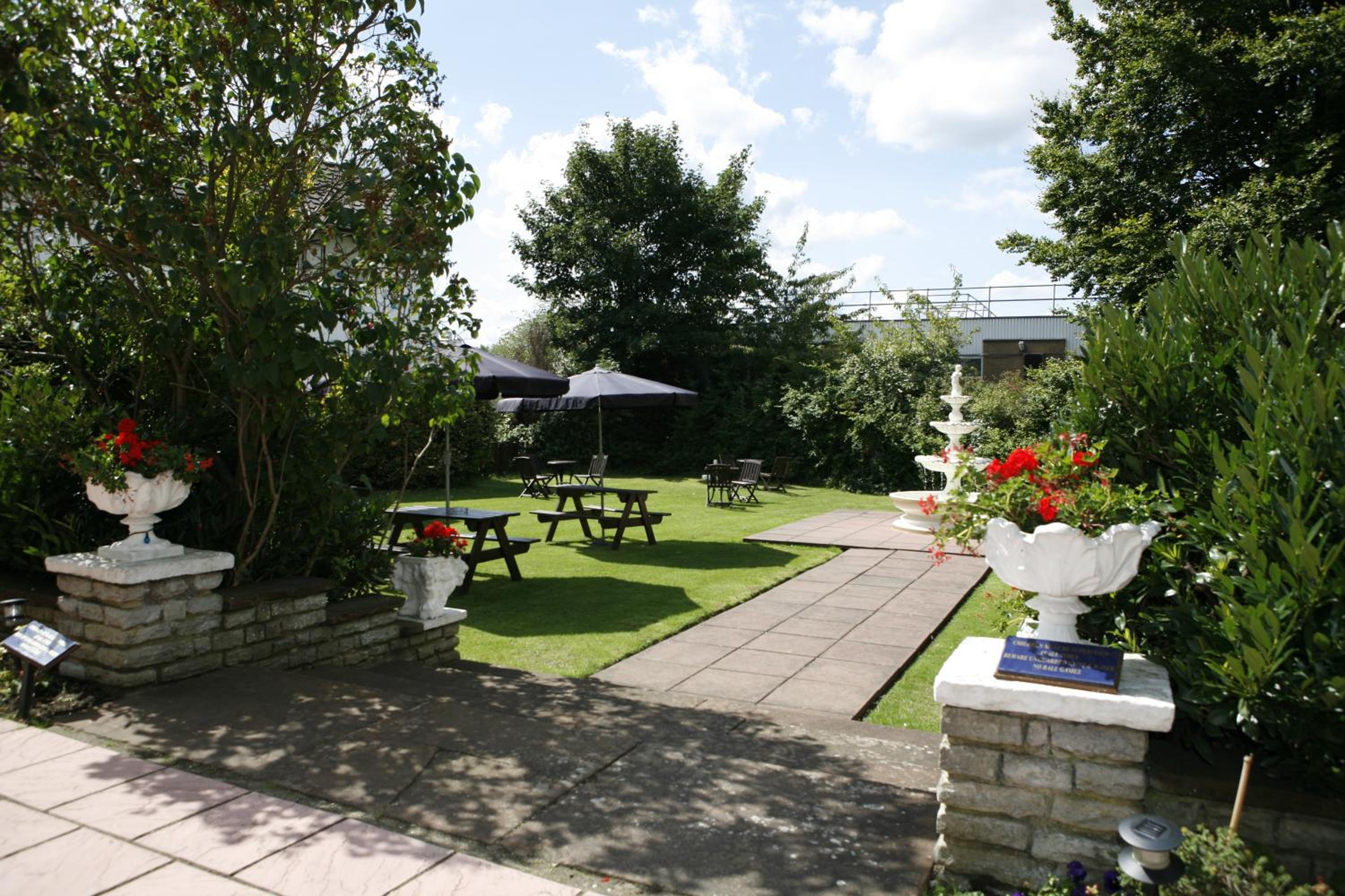Croydon Vacations - London Croydon Aerodrome Hotel, BW Signature Collection - Property Image 5