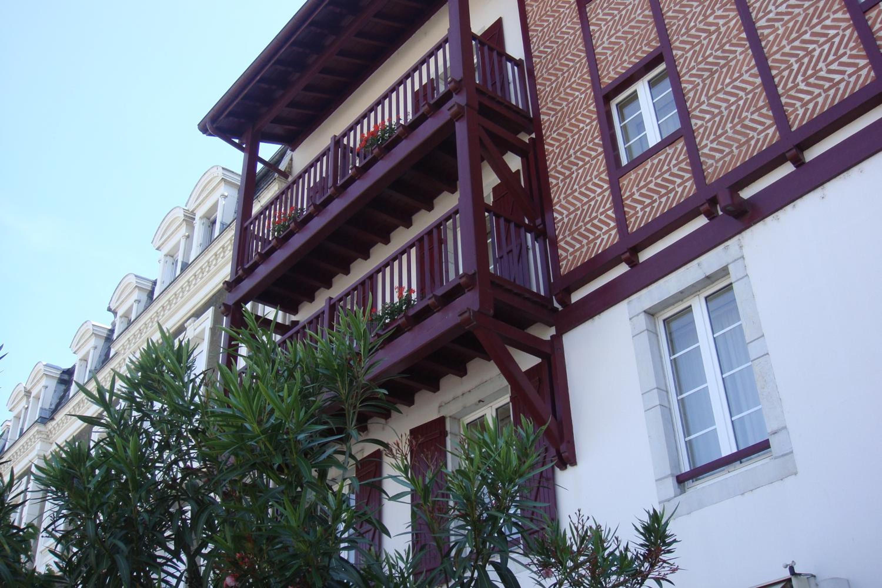balcony