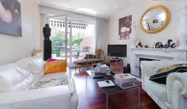 Apartamento con Jardín