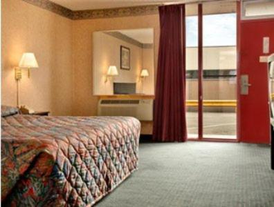 Knights Inn South Hackensasck