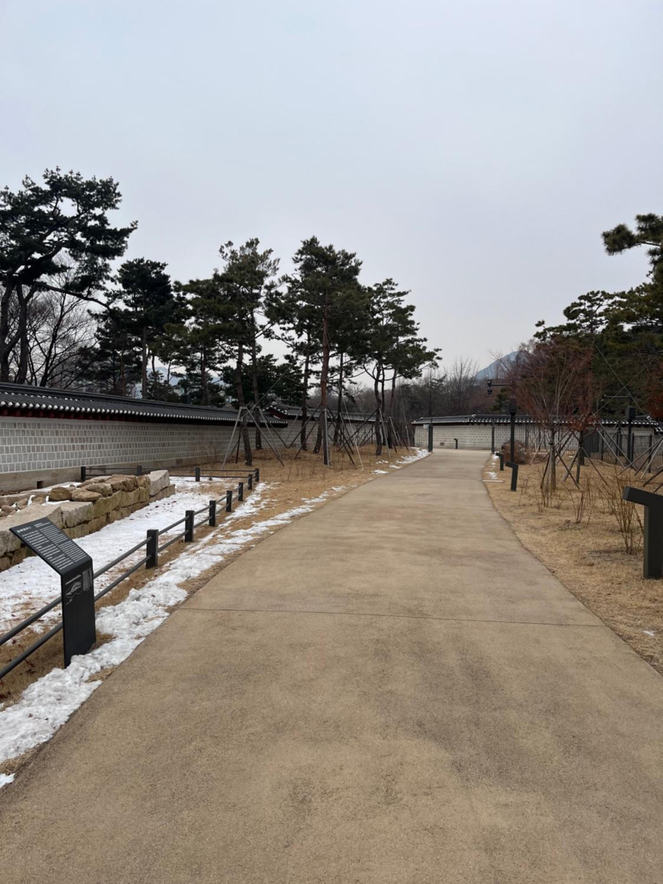 The Korean Traditional Hanok in Downtown Seoul for convenient public transportation - Seoul Ari