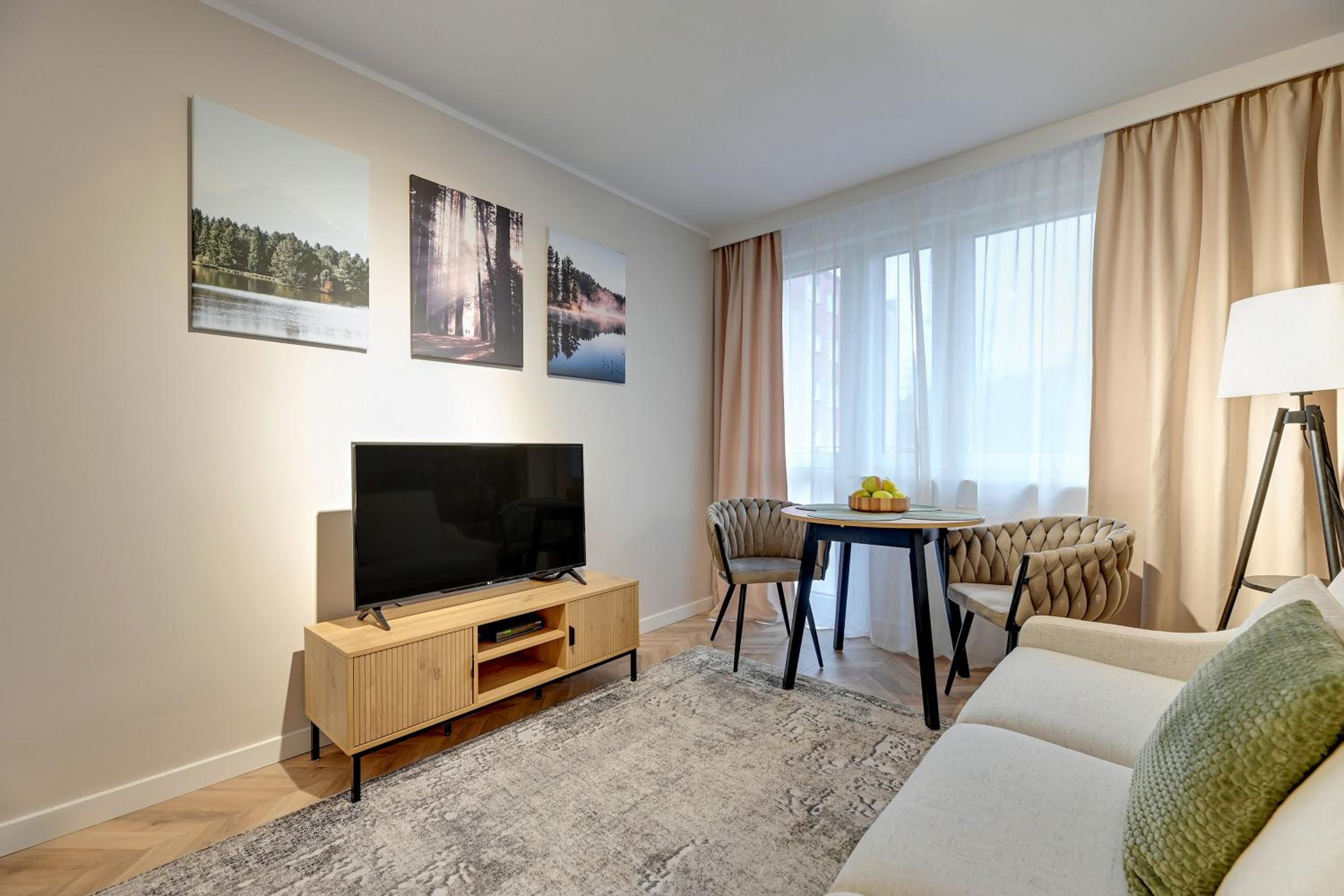 Hallera by Downtown Apartments