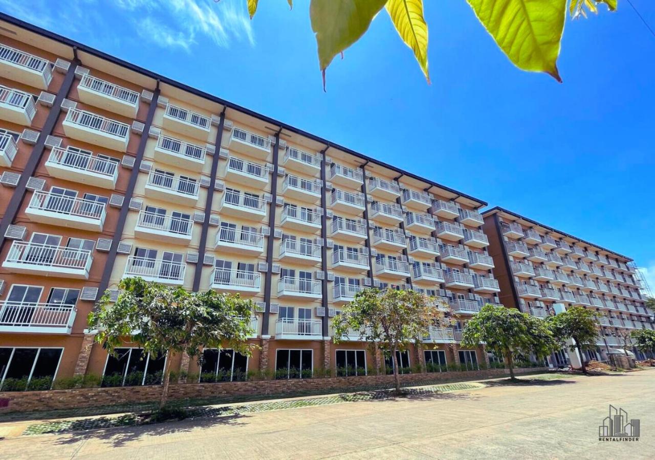 Palawan Cozy Stay with a Balcony, FREE Gym & Pool near Airport - B2 6Luster