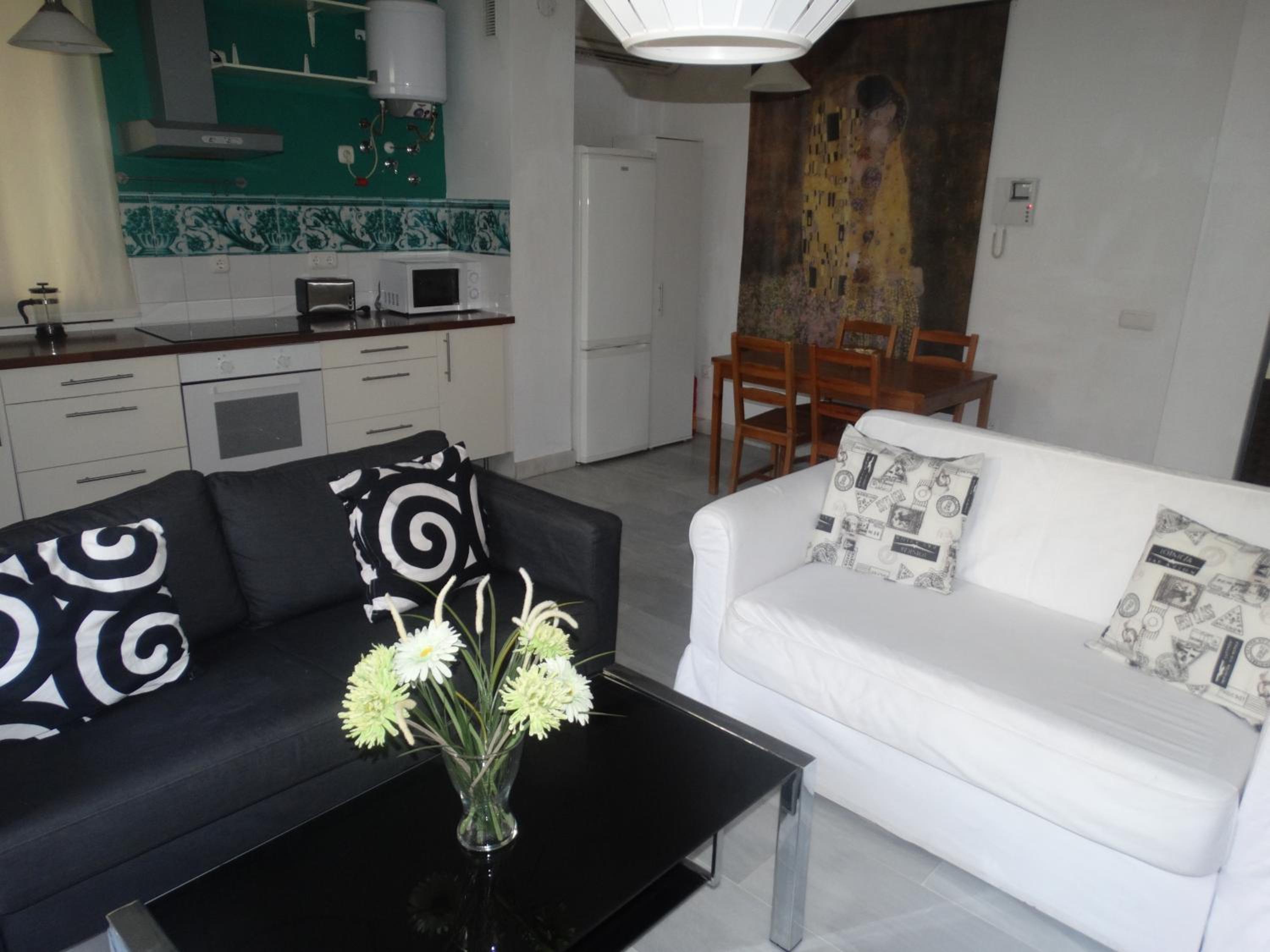 Málaga Apartamentos - Jinetes, 13