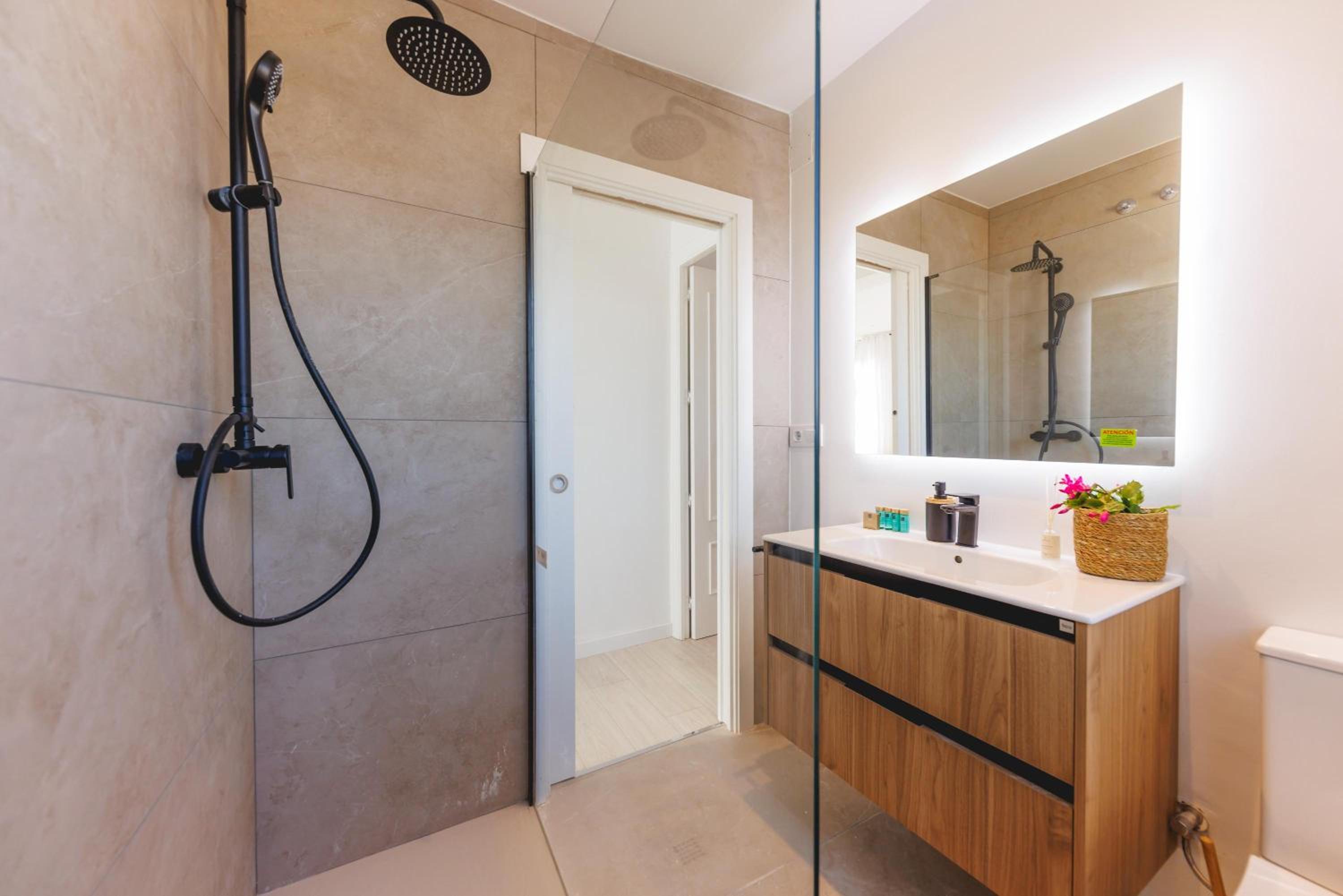 Bravissimo Jaume I Penthouse, with 3 bedrooms