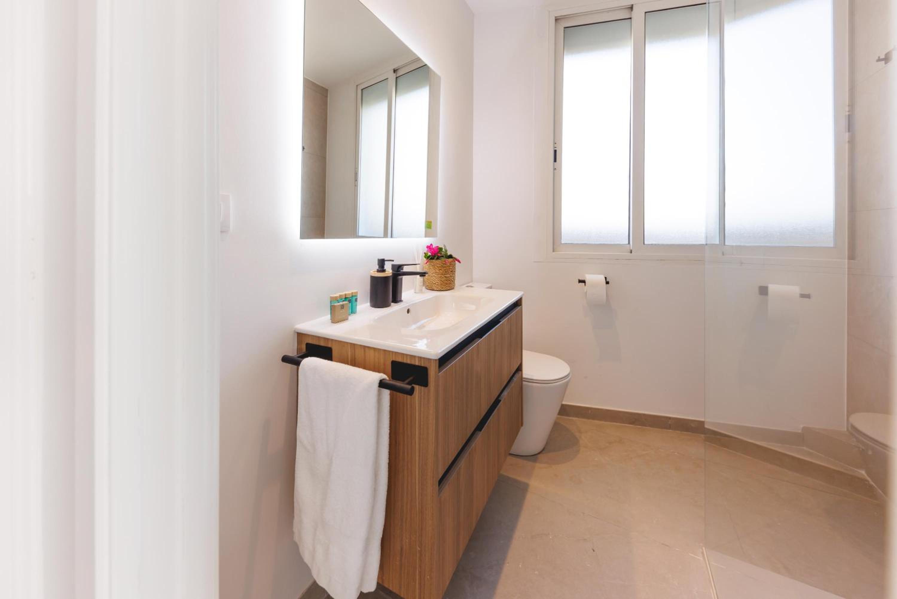 Bravissimo Jaume I Penthouse, with 3 bedrooms