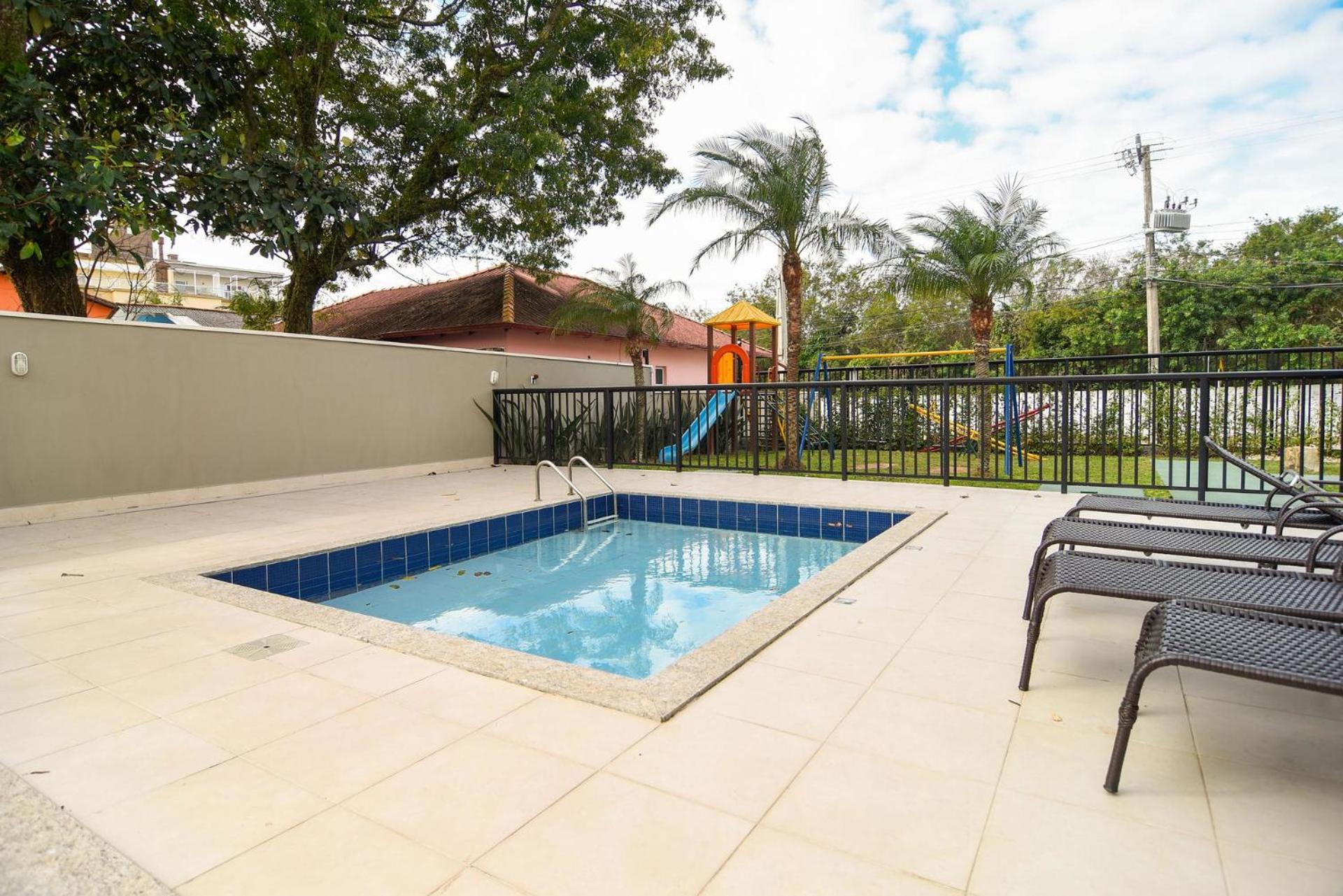 Academia, Piscina e Praia! SP9110