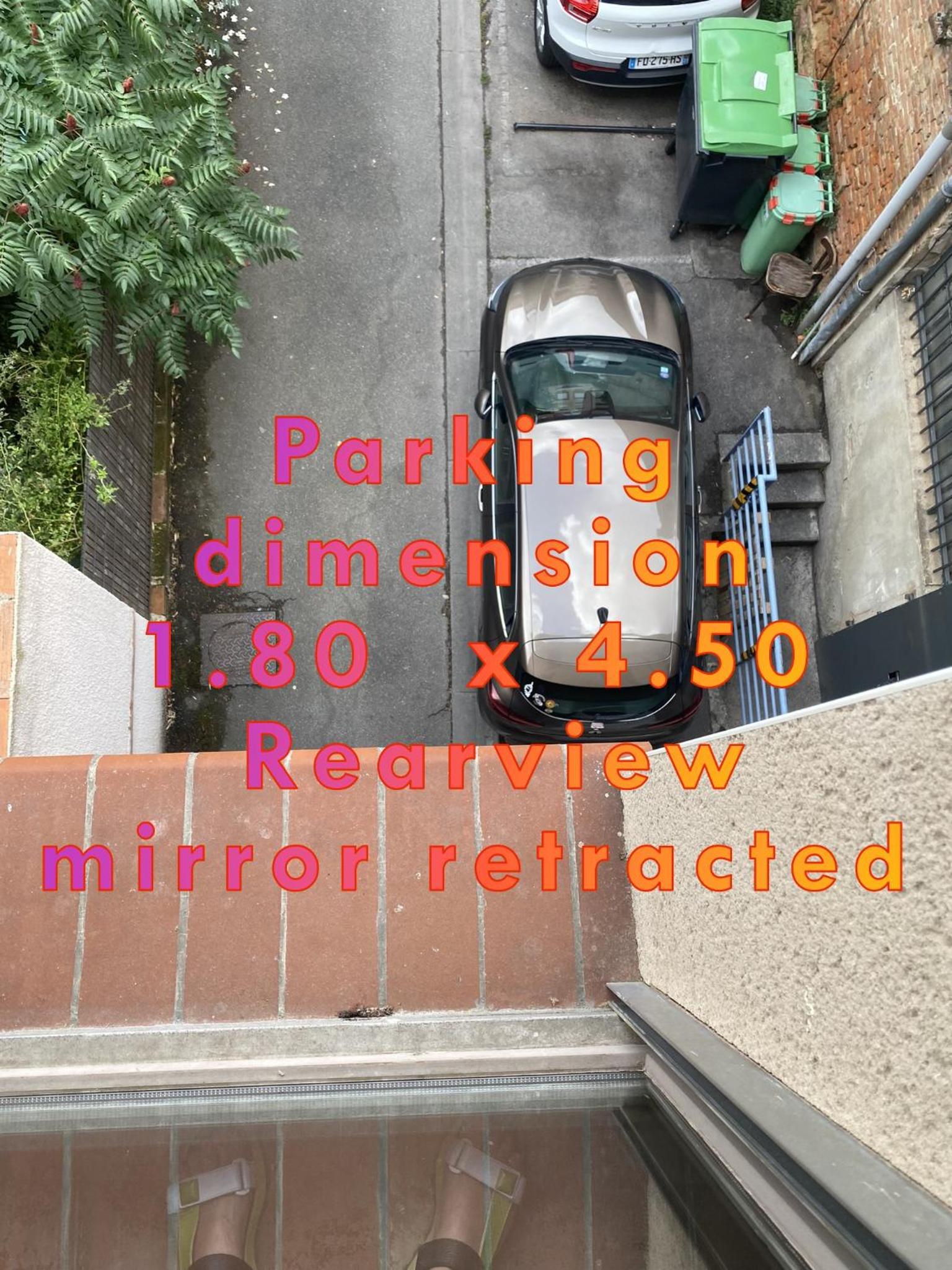 Meublé classé Carmes , entrée autonome, wifi, climatisé, petit parking privé