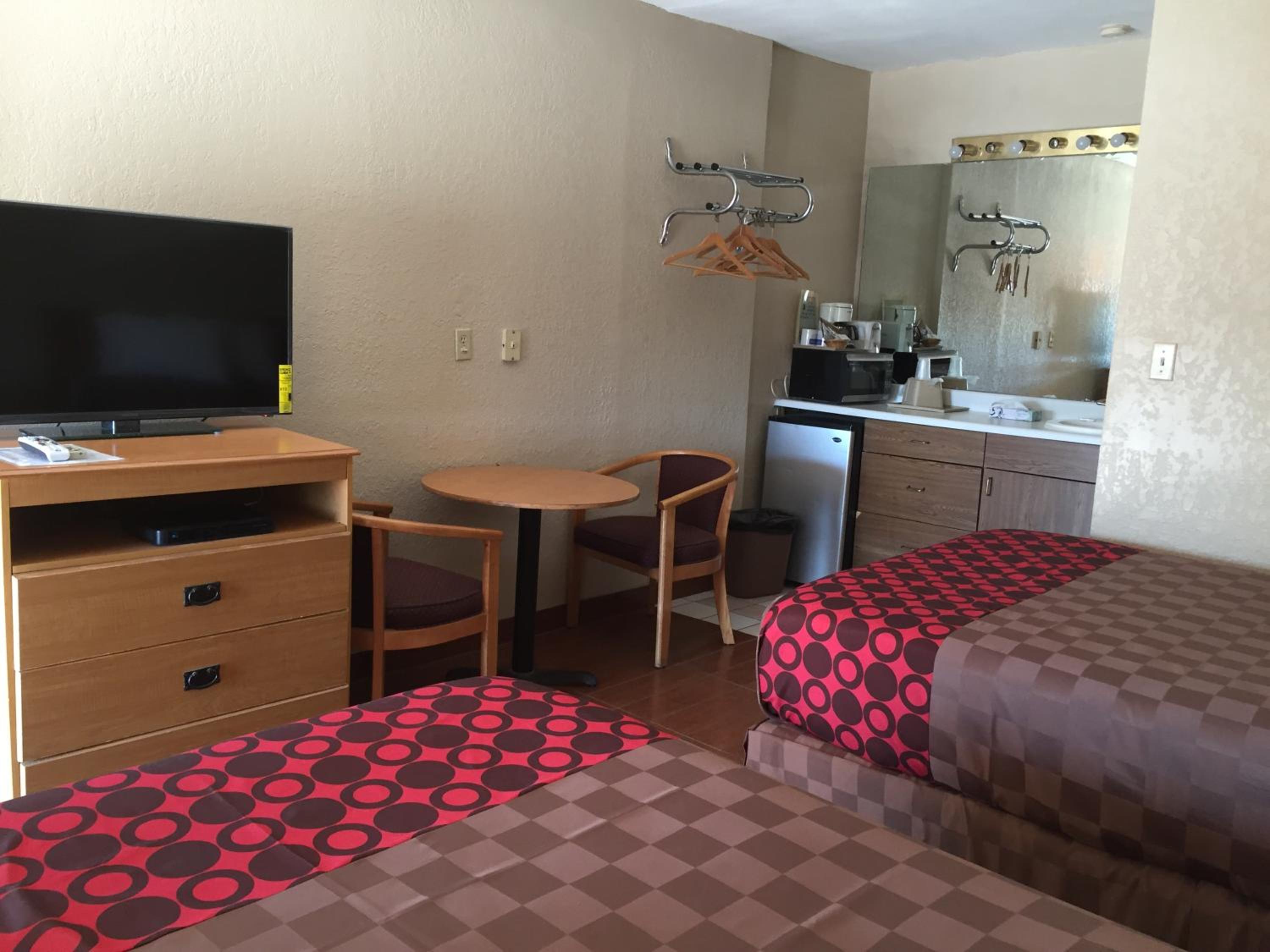 Townhouse Inn and Suites