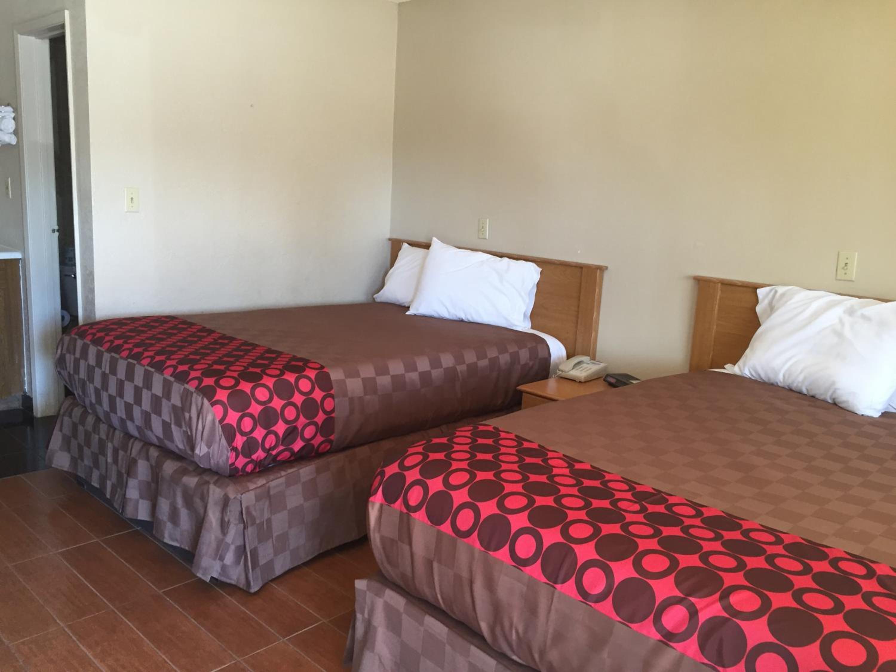 Townhouse Inn and Suites