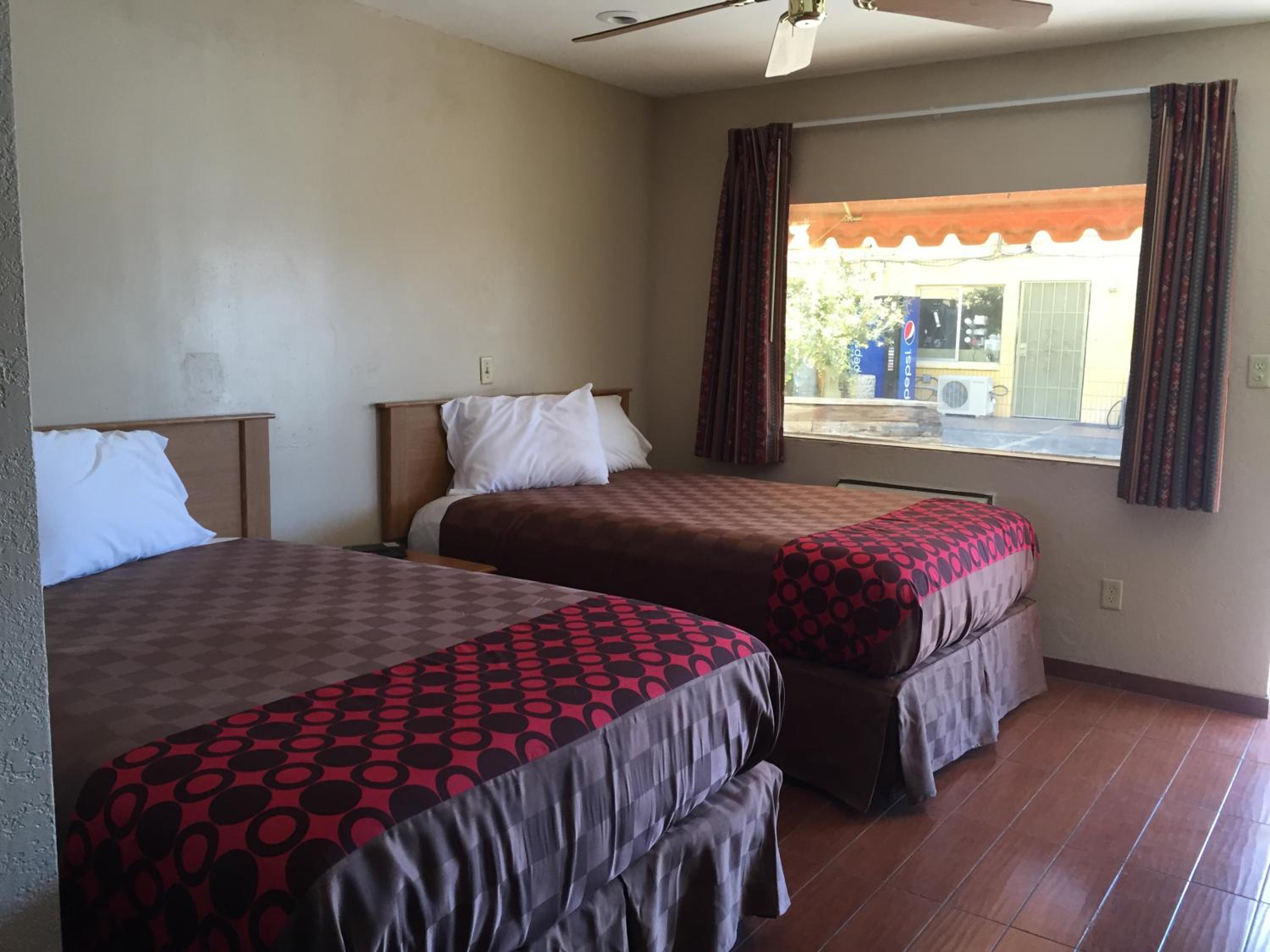 Townhouse Inn and Suites