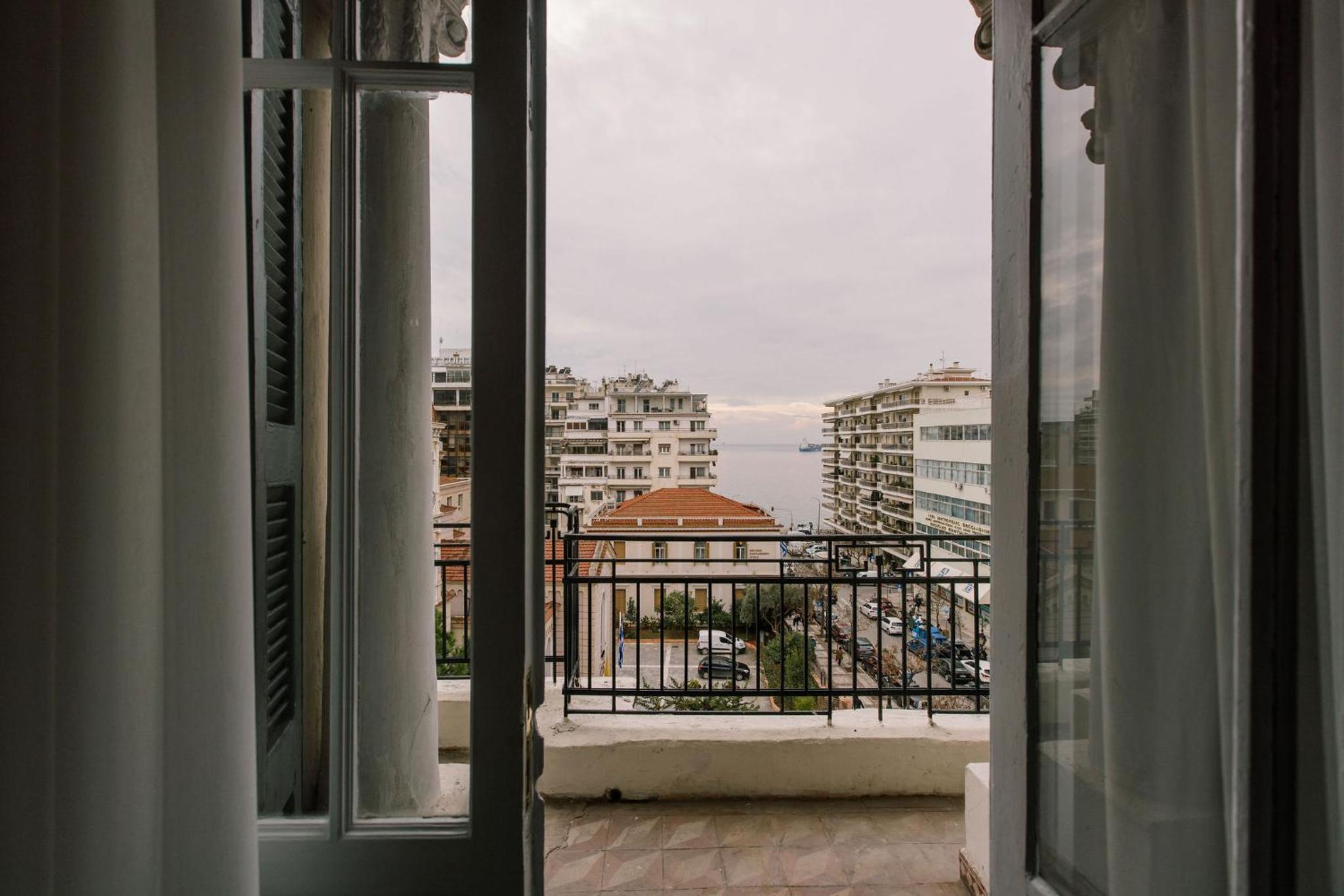 Historic Sea View Apartment, Downtown Thessaloniki