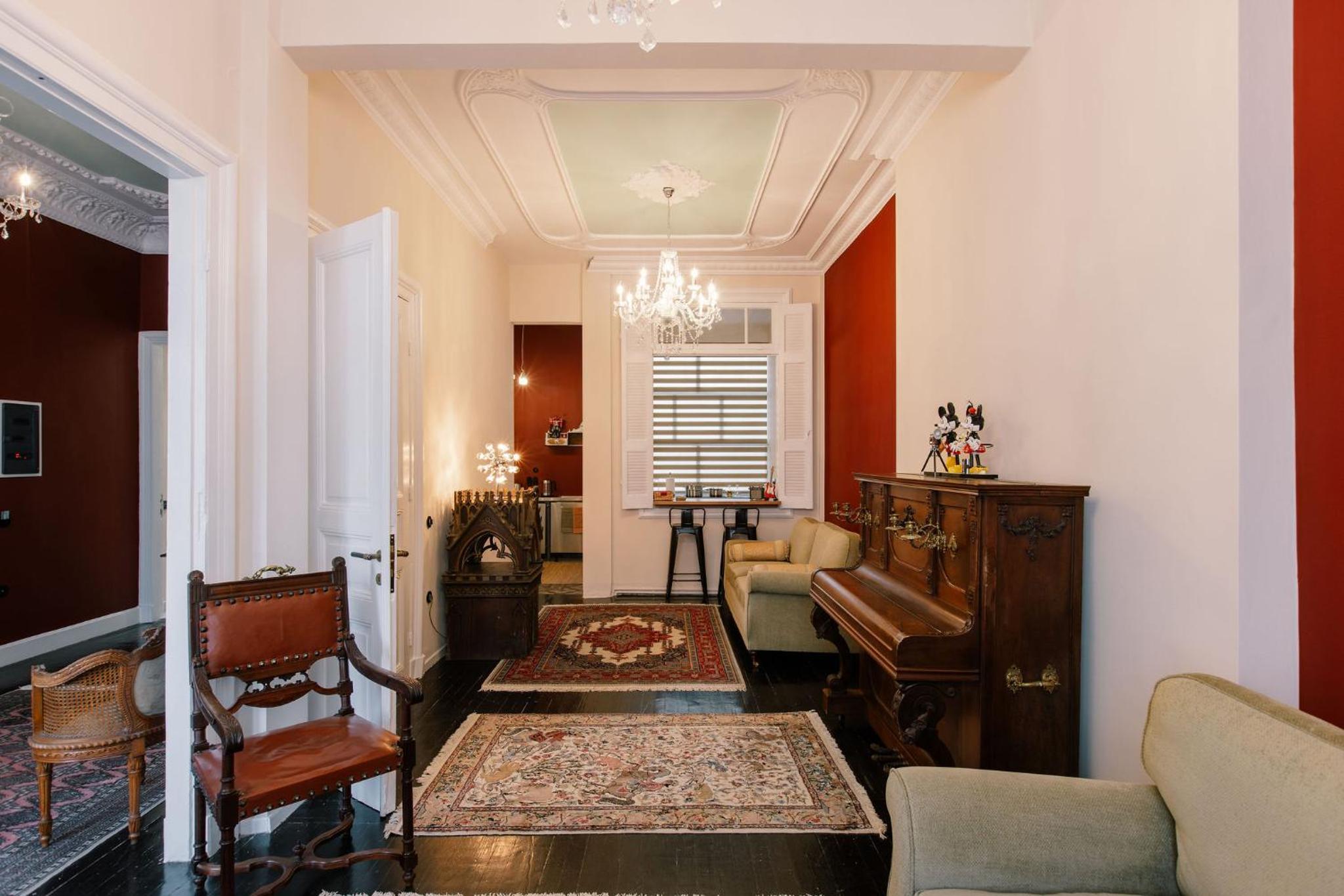 Historic Sea View Apartment, Downtown Thessaloniki