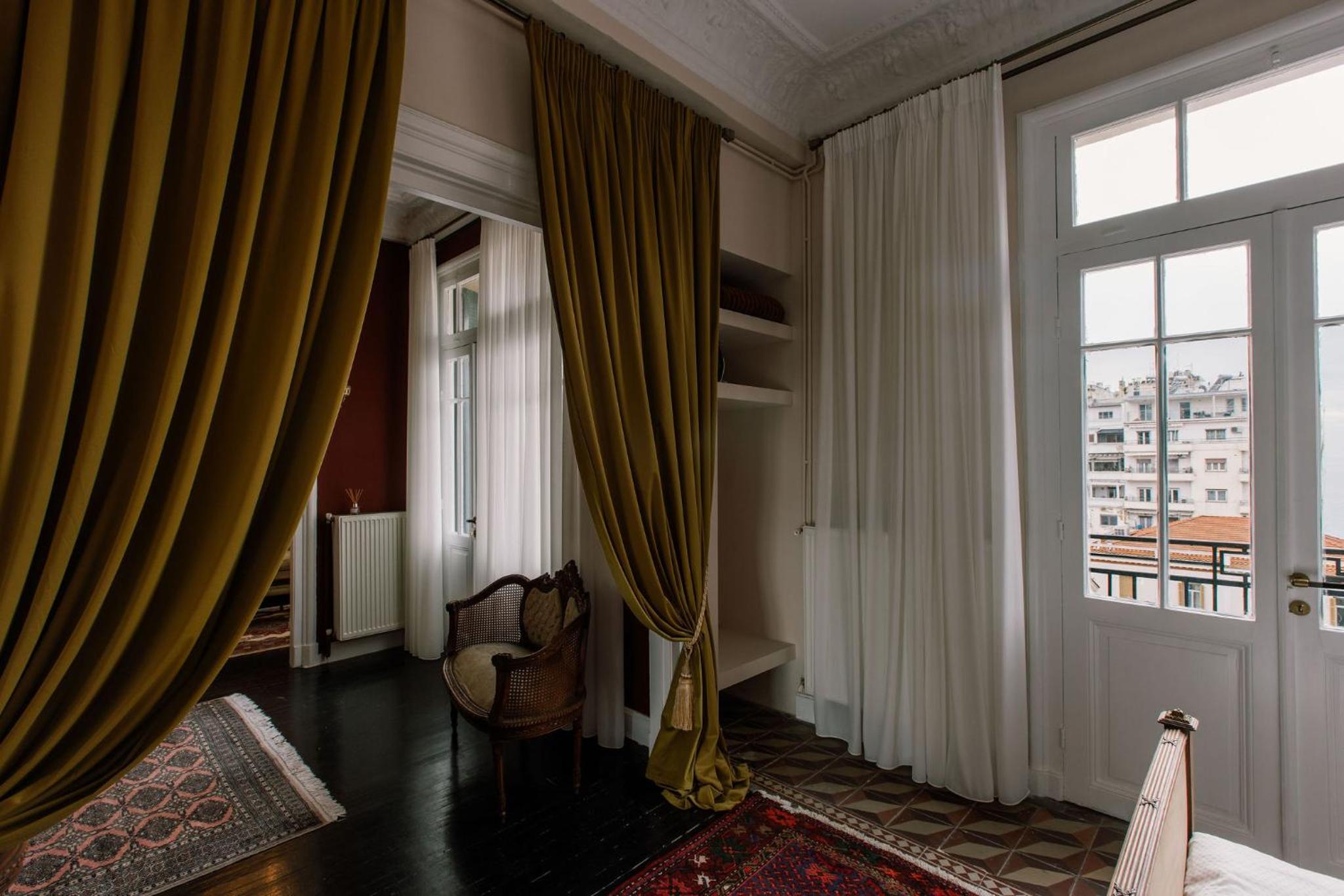 Historic Sea View Apartment, Downtown Thessaloniki