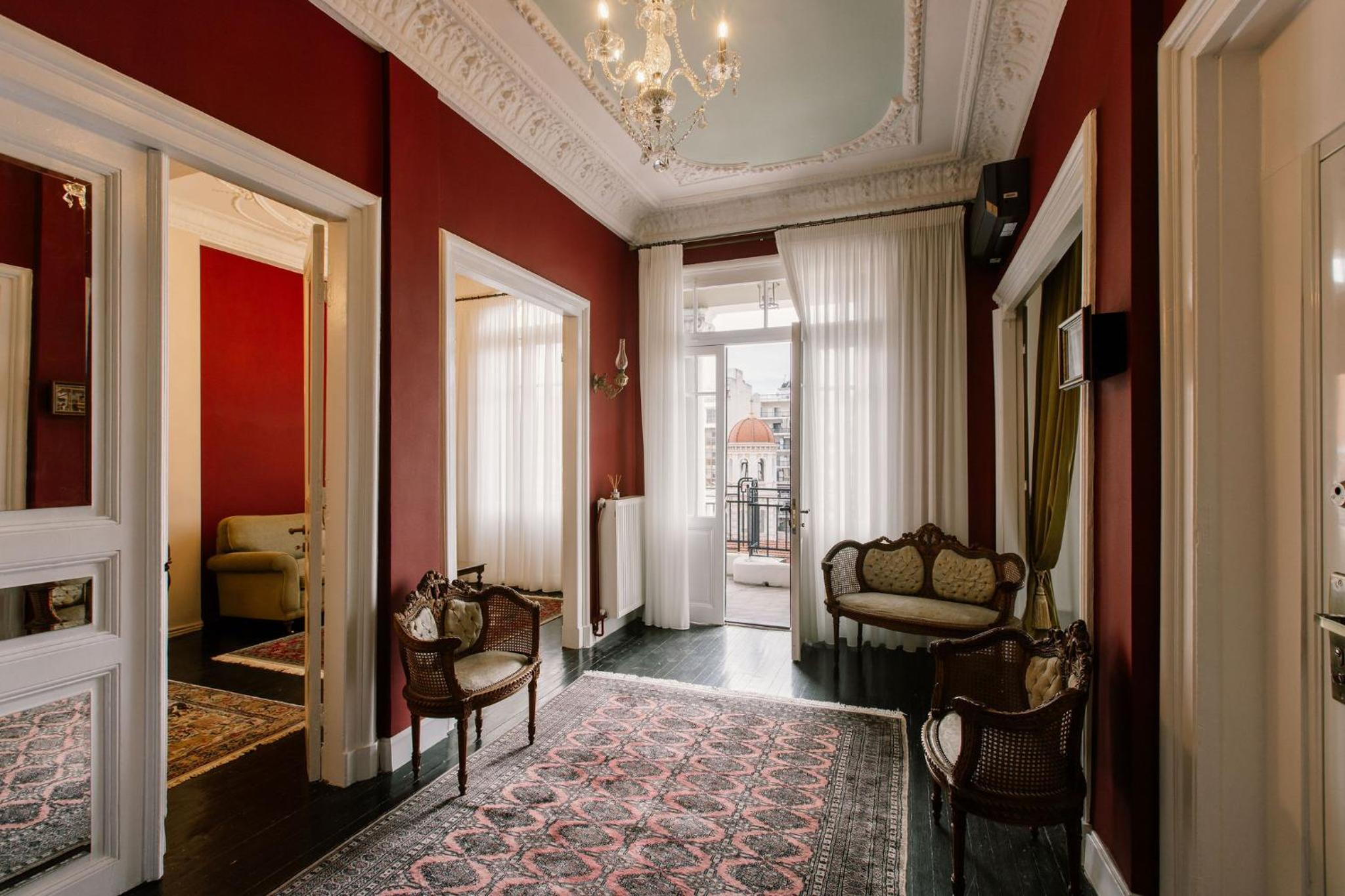 Historic Sea View Apartment, Downtown Thessaloniki