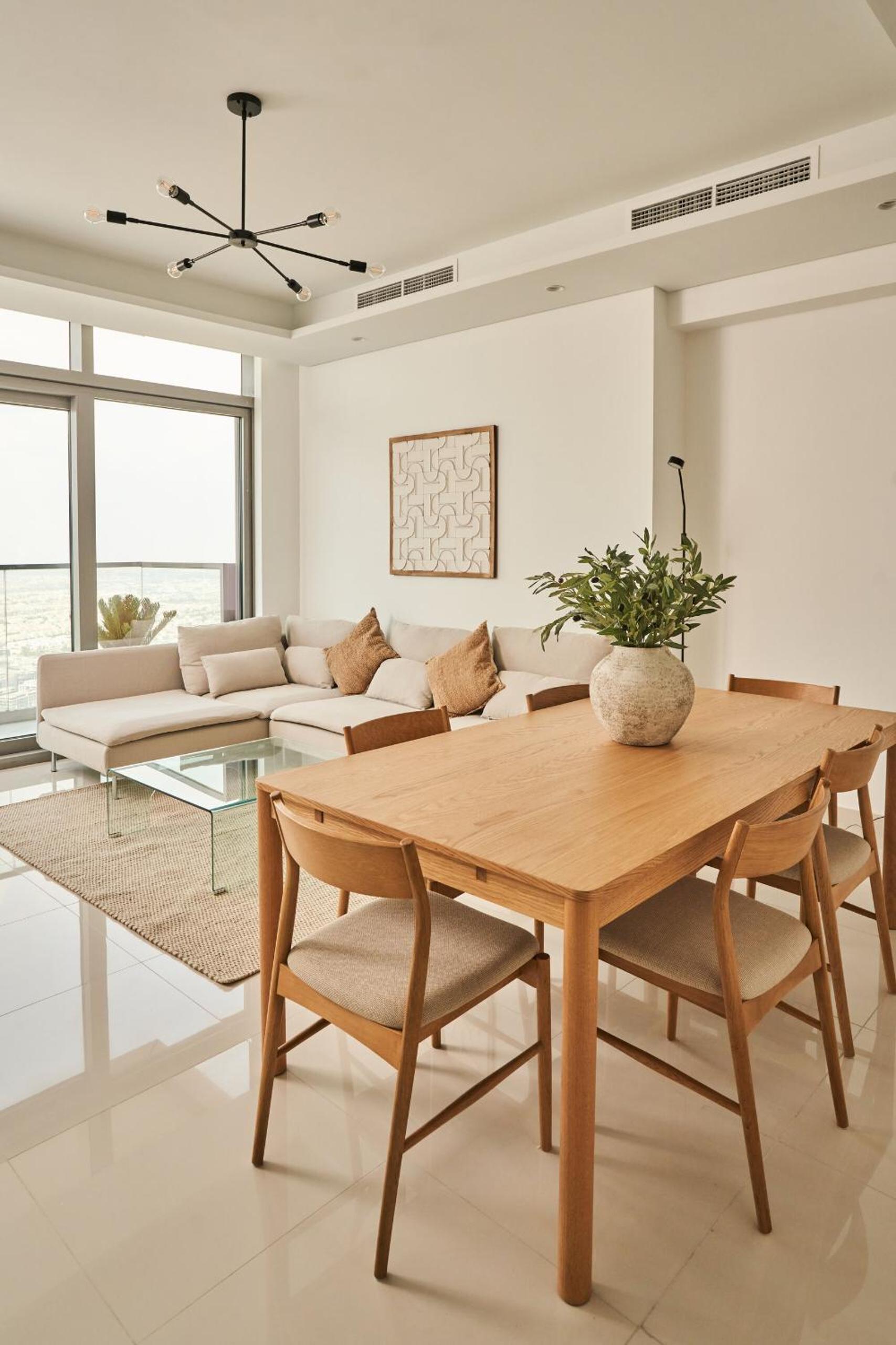 Paramount - Luxury 2BR Apartments with Burj or Sea Views - Access to the Infinity Pool on 64th Floor