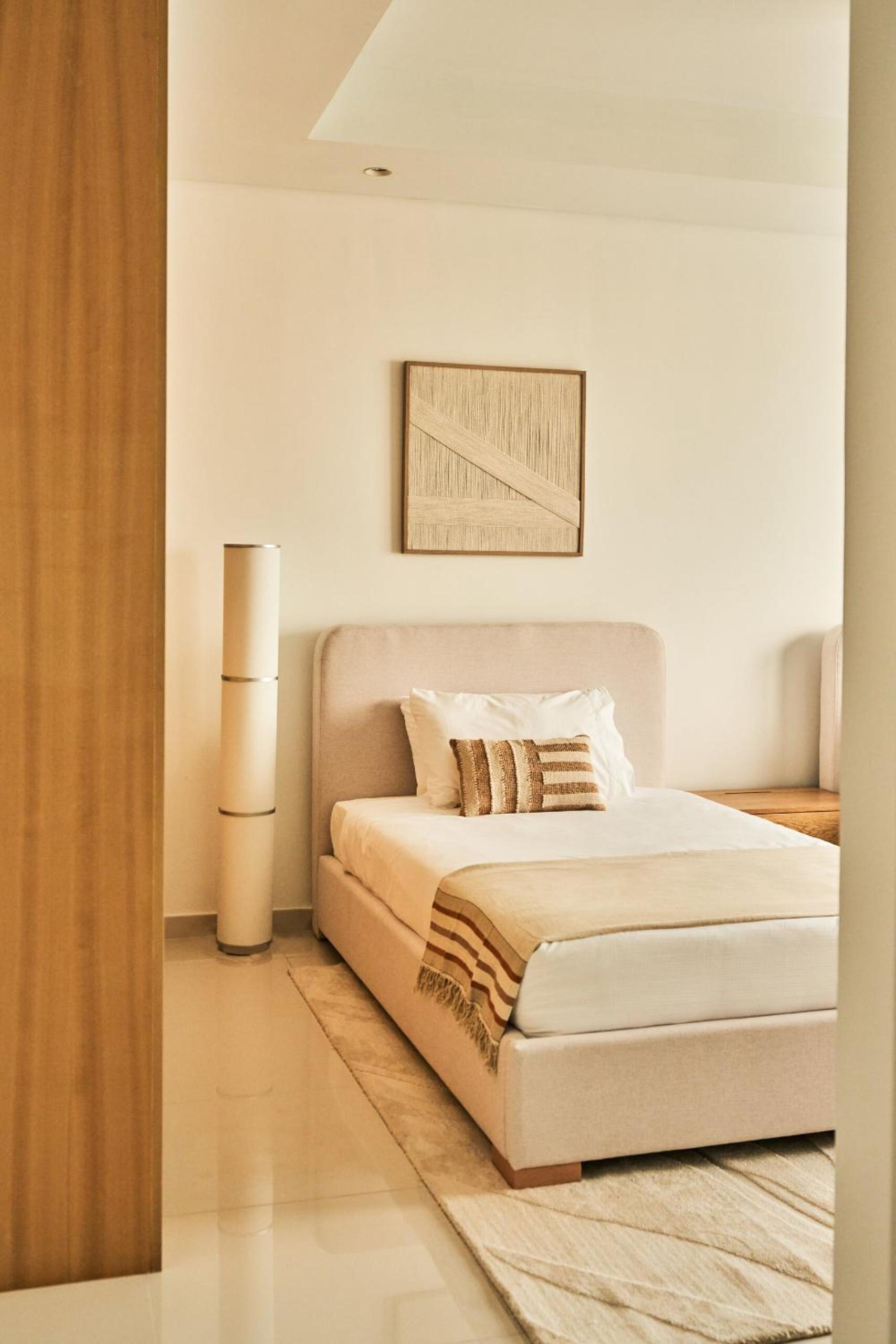 Paramount - Luxury 2BR Apartments with Burj or Sea Views - Access to the Infinity Pool on 64th Floor