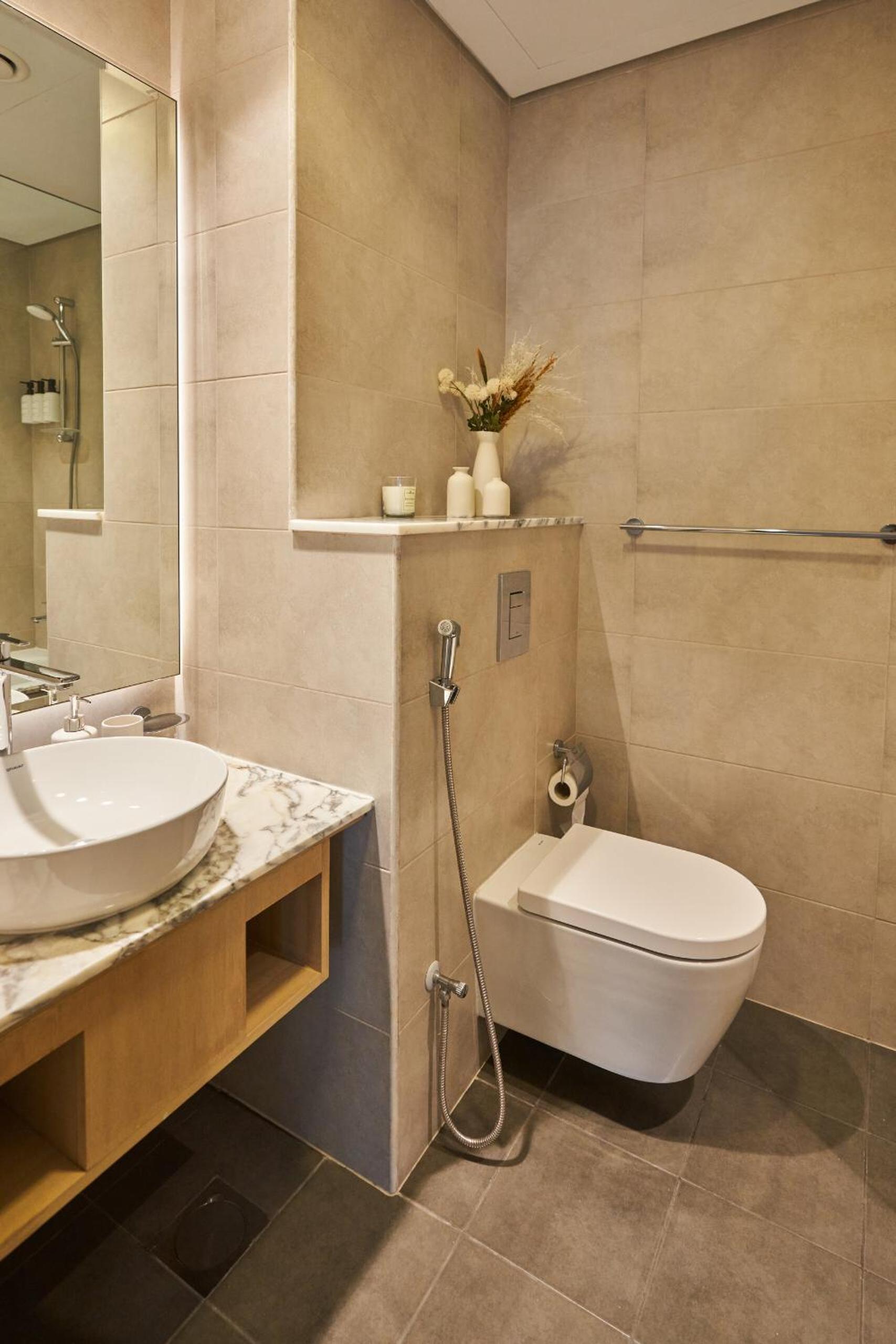 Paramount - Luxury 2BR Apartments with Burj or Sea Views - Access to the Infinity Pool on 64th Floor