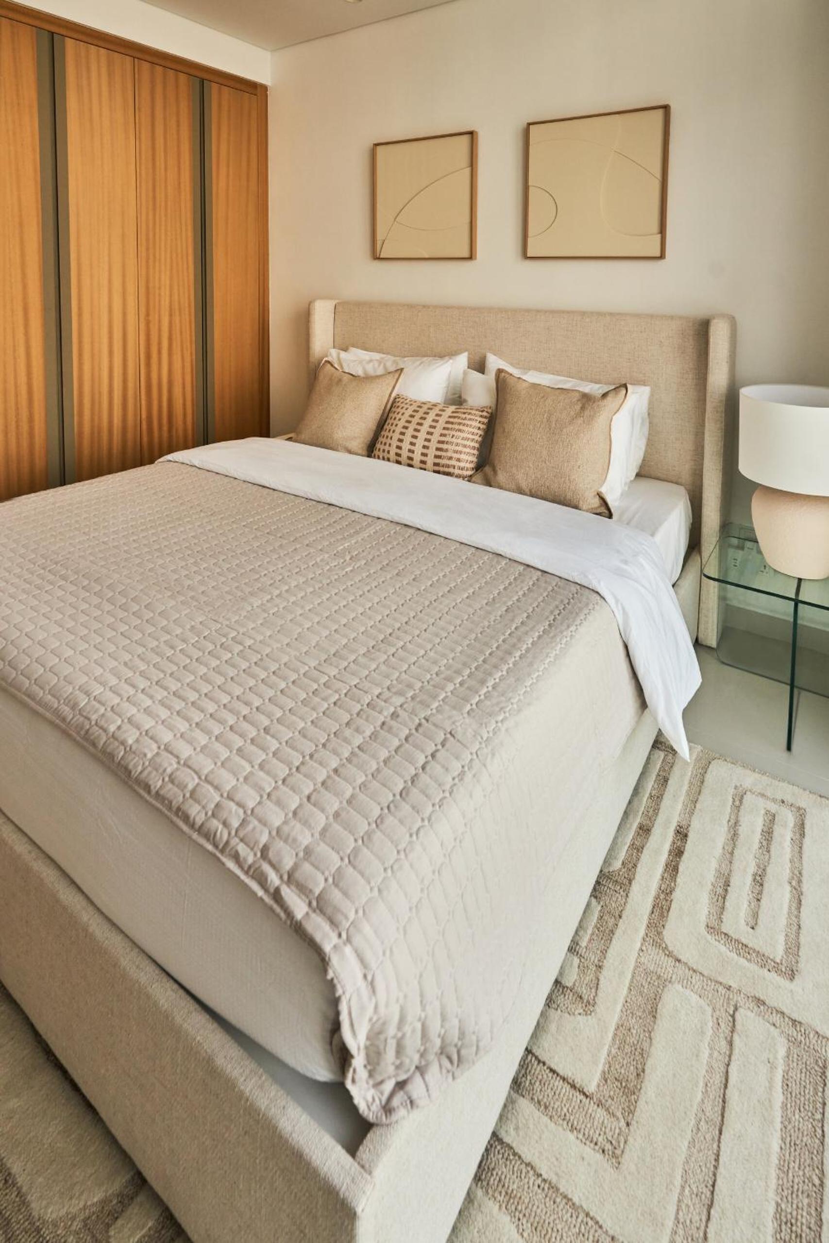 Paramount - Luxury 2BR Apartments with Burj or Sea Views - Access to the Infinity Pool on 64th Floor